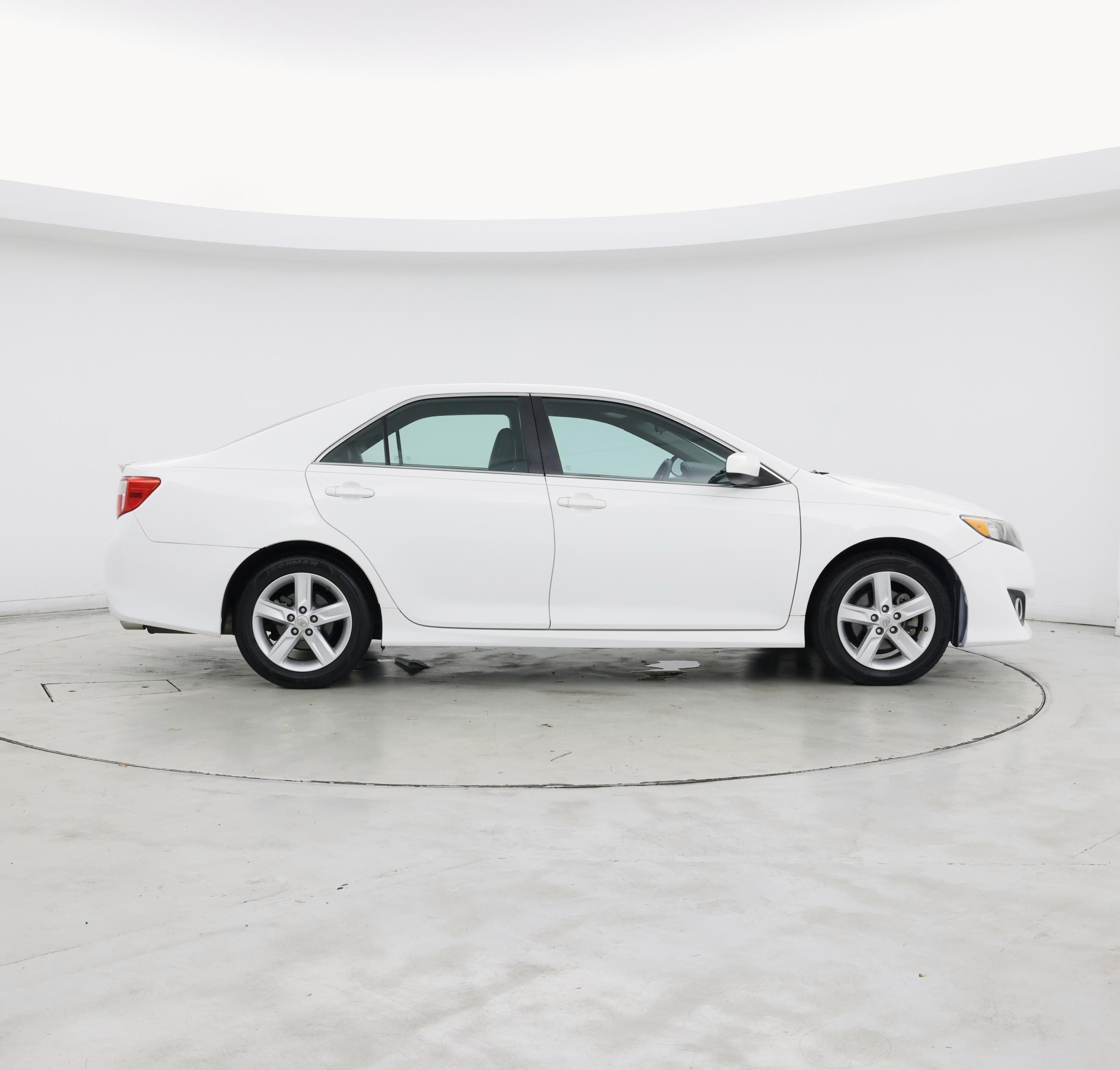 Thumbnail: 2014 Toyota Camry - 7