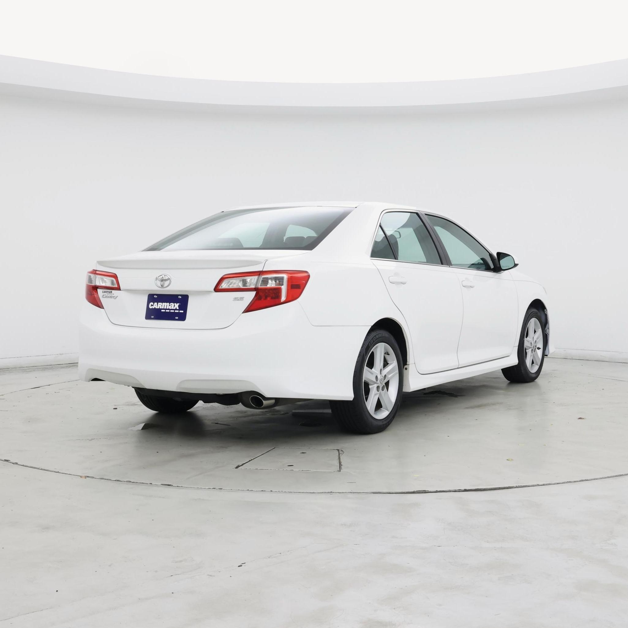 Thumbnail: 2014 Toyota Camry - 8