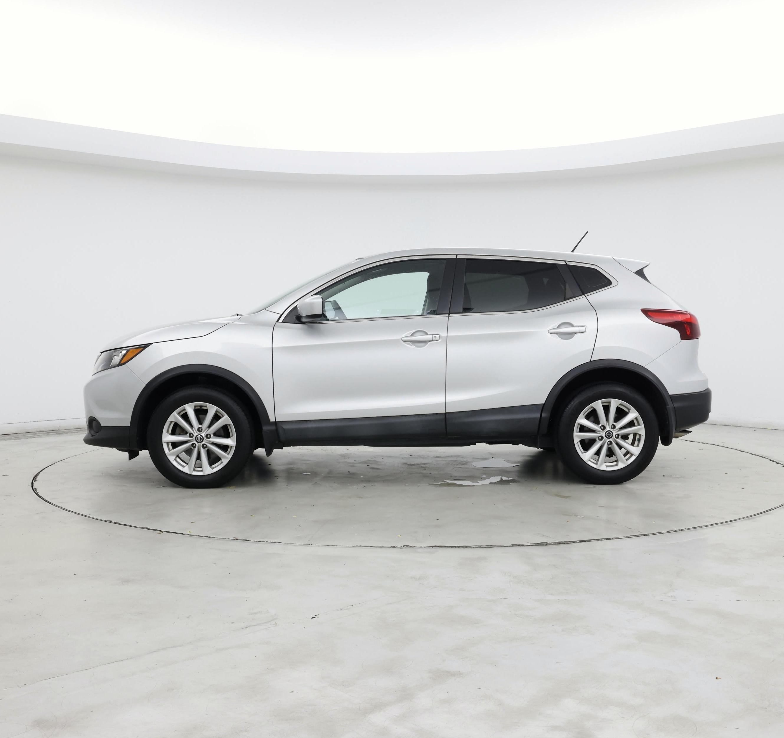 Thumbnail: 2019 Nissan Rogue Sport - 3