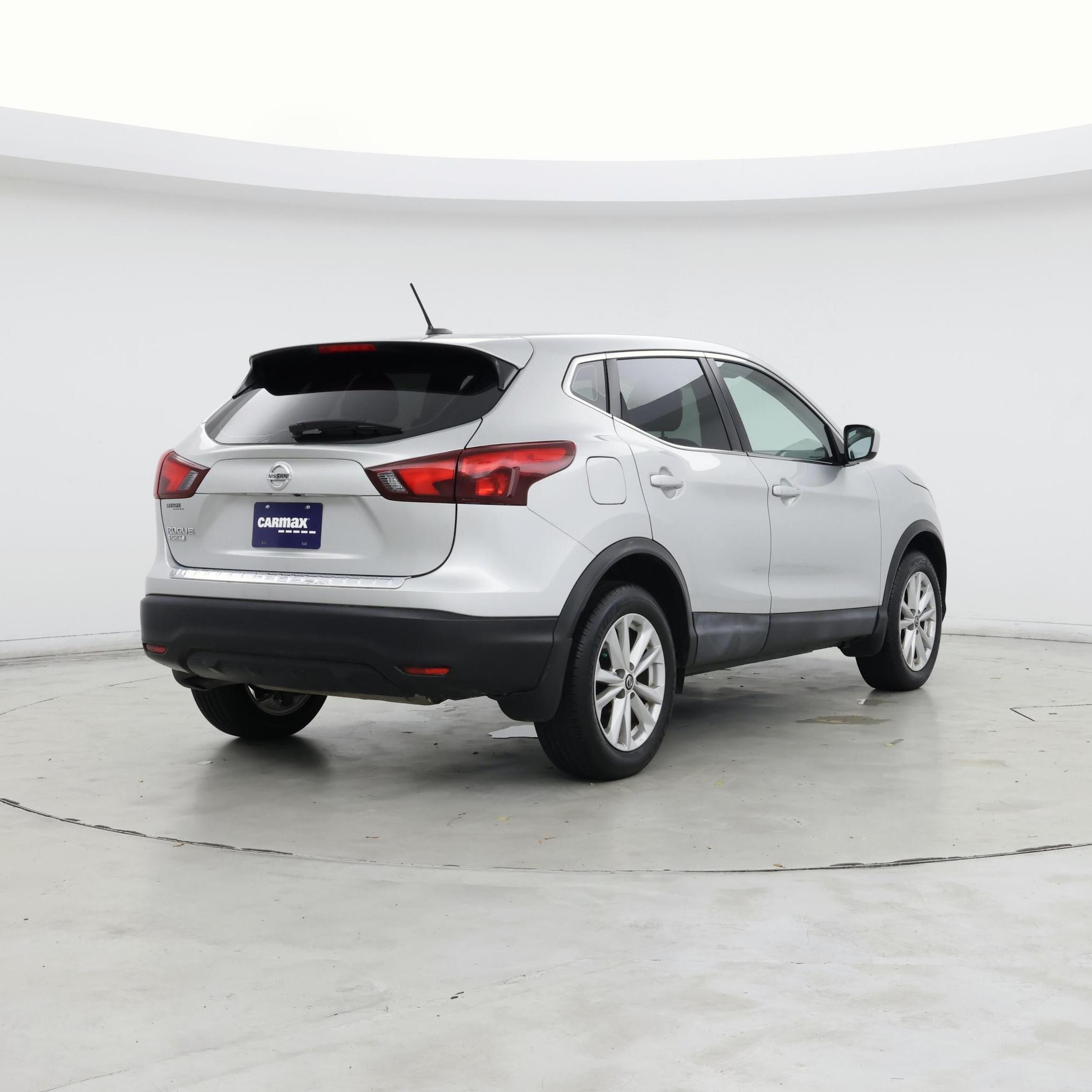 Thumbnail: 2019 Nissan Rogue Sport - 8