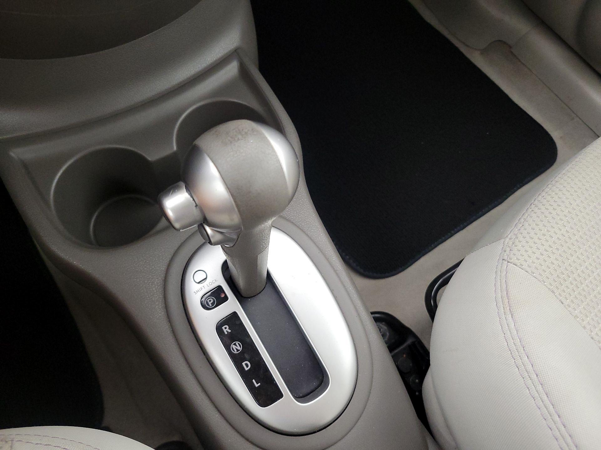 Thumbnail: 2014 Nissan Versa - 16