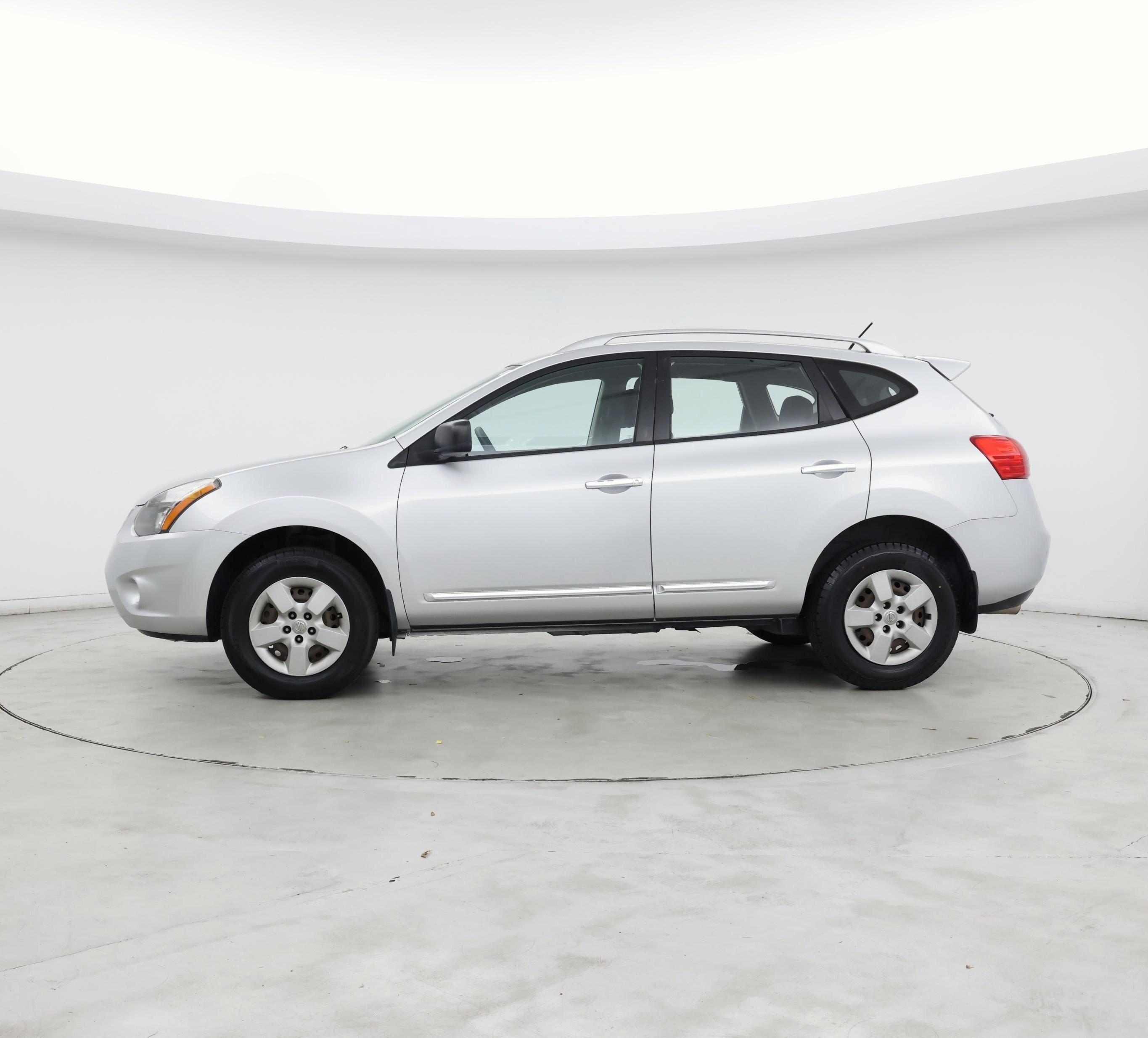 Thumbnail: 2015 Nissan Rogue - 3