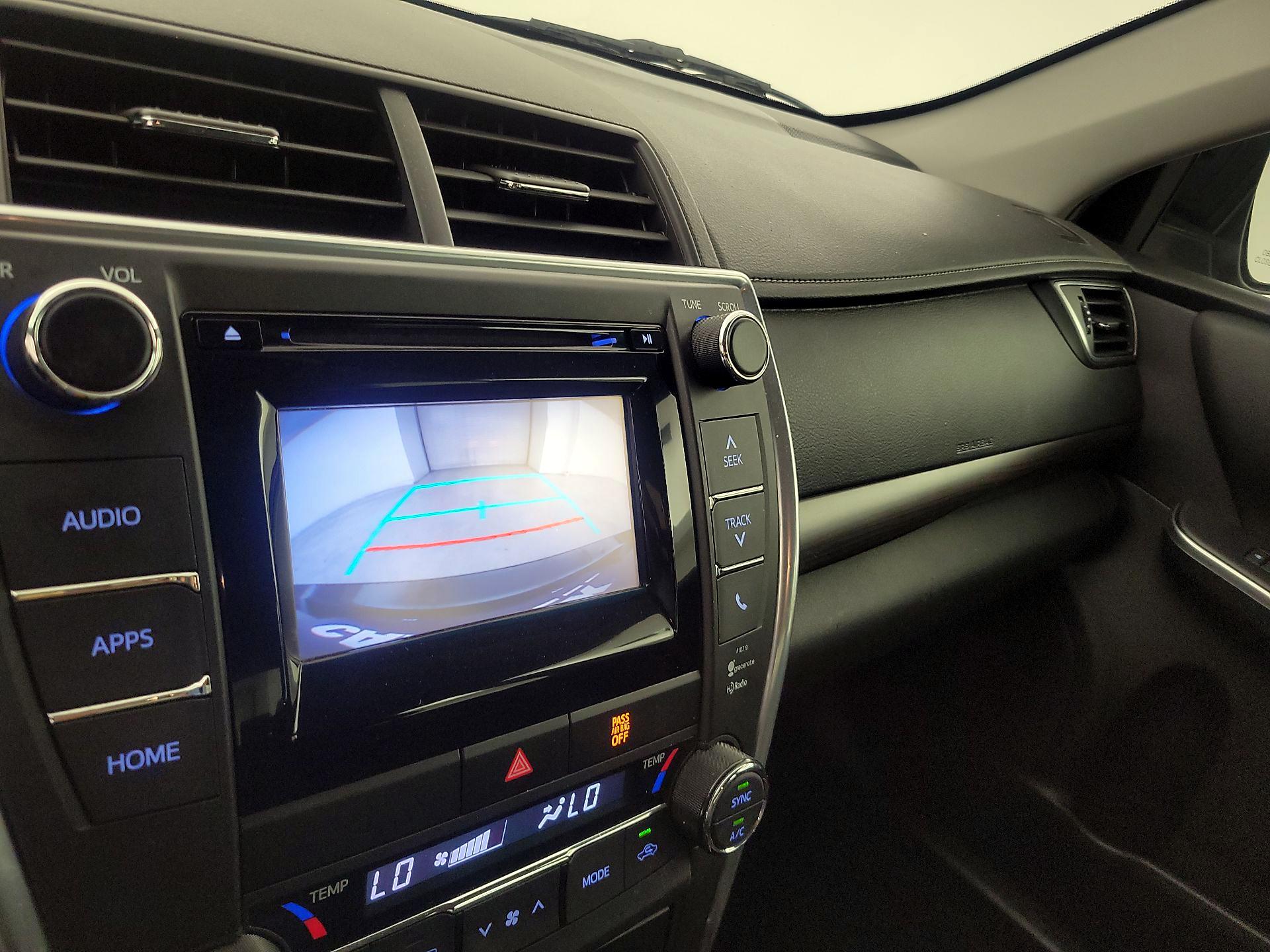 Thumbnail: 2015 Toyota Camry - 14