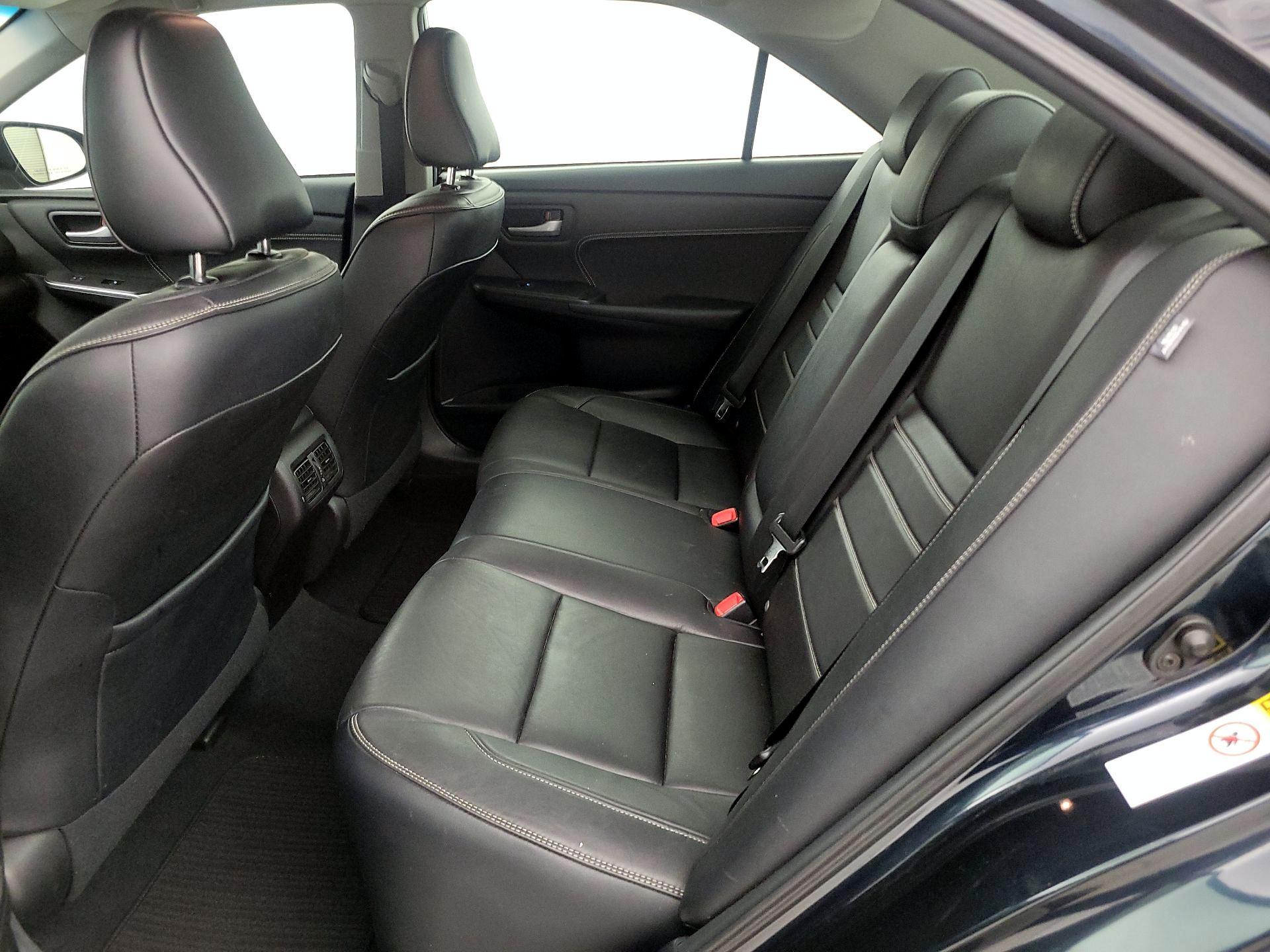 Thumbnail: 2015 Toyota Camry - 19