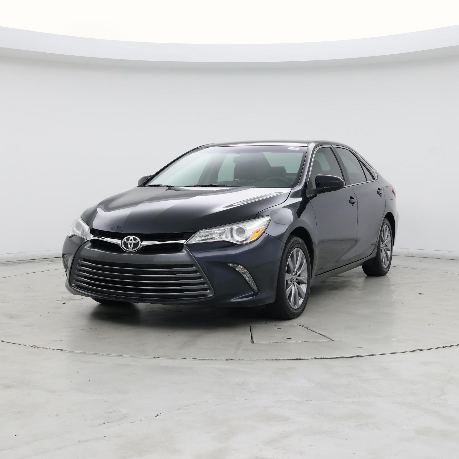 Thumbnail: 2015 Toyota Camry - 4