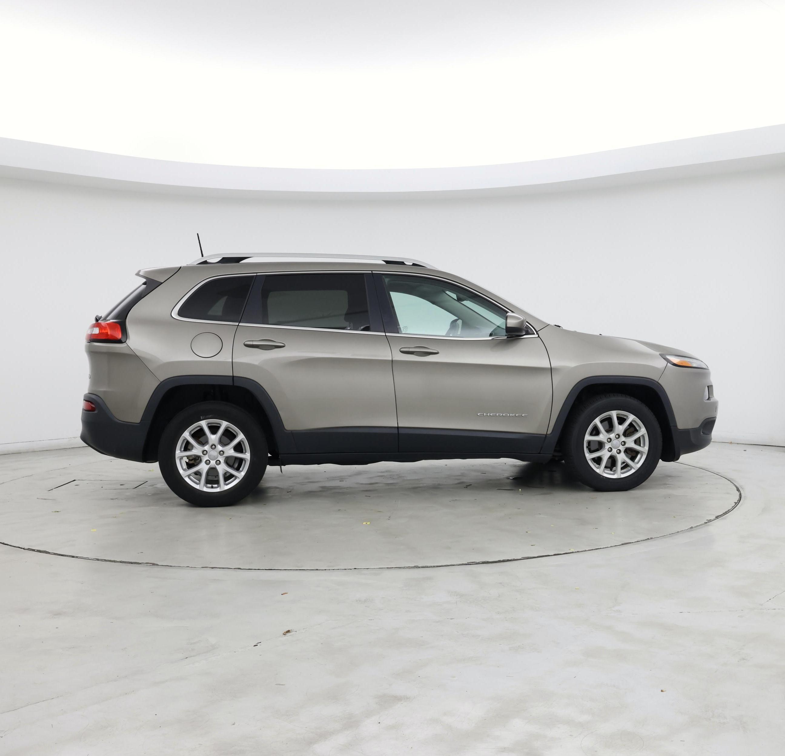 Thumbnail: 2016 Jeep Cherokee - 7