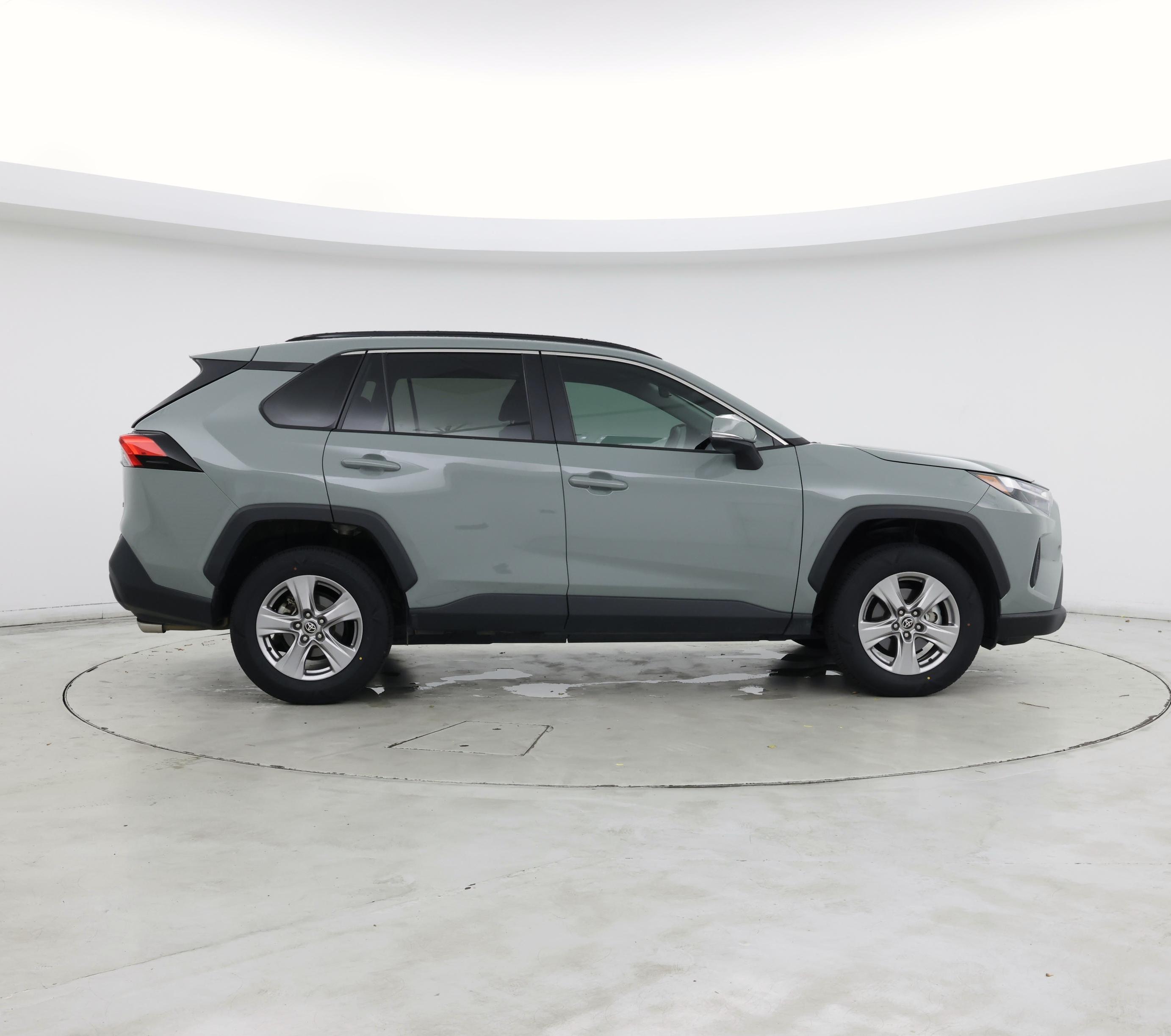 Thumbnail: 2022 Toyota RAV4 - 7