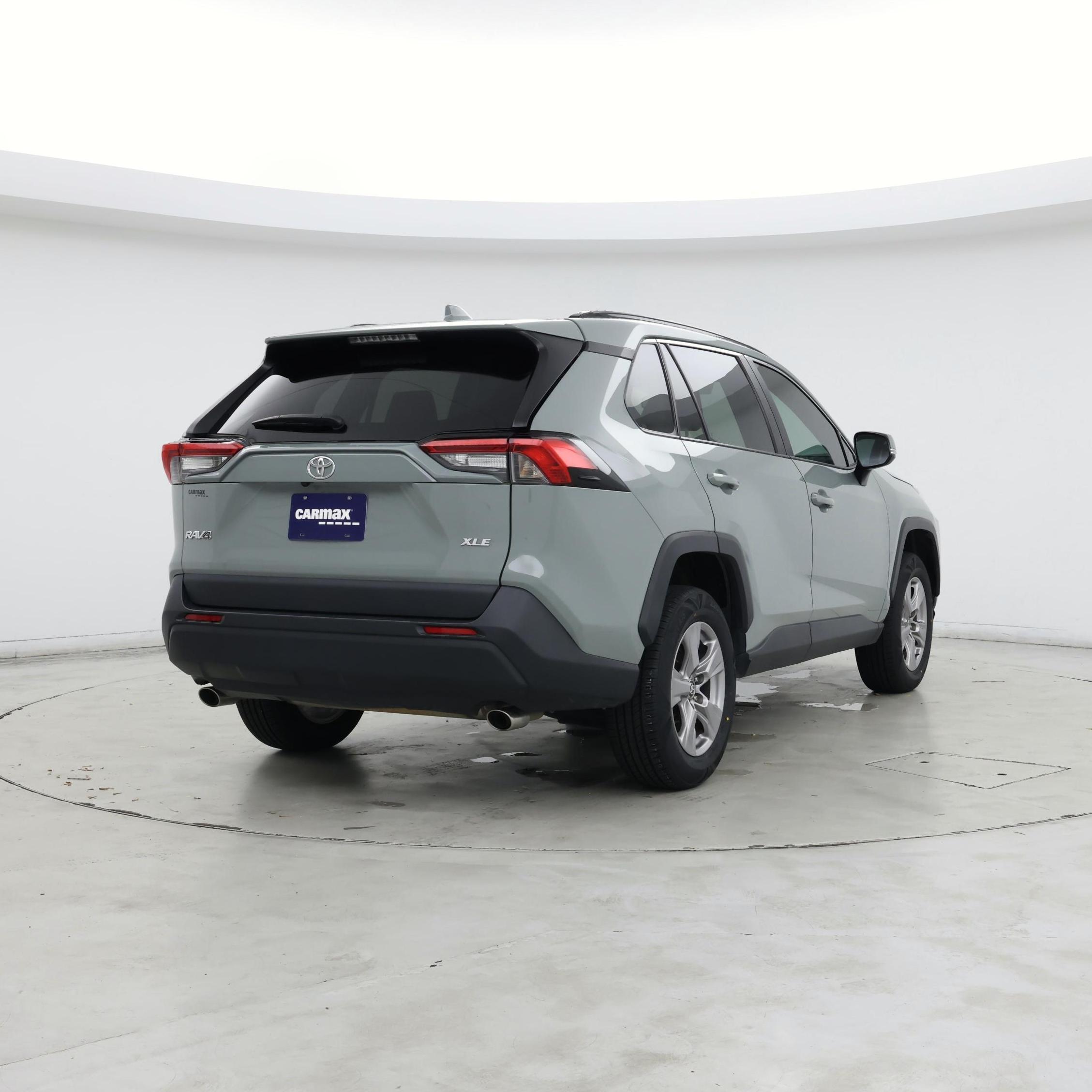 Thumbnail: 2022 Toyota RAV4 - 8