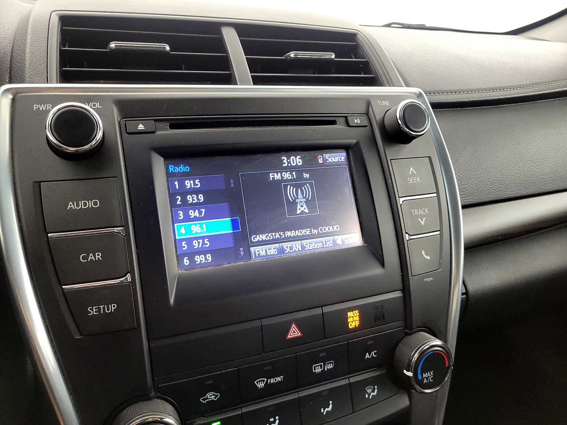 Thumbnail: 2016 Toyota Camry - 15