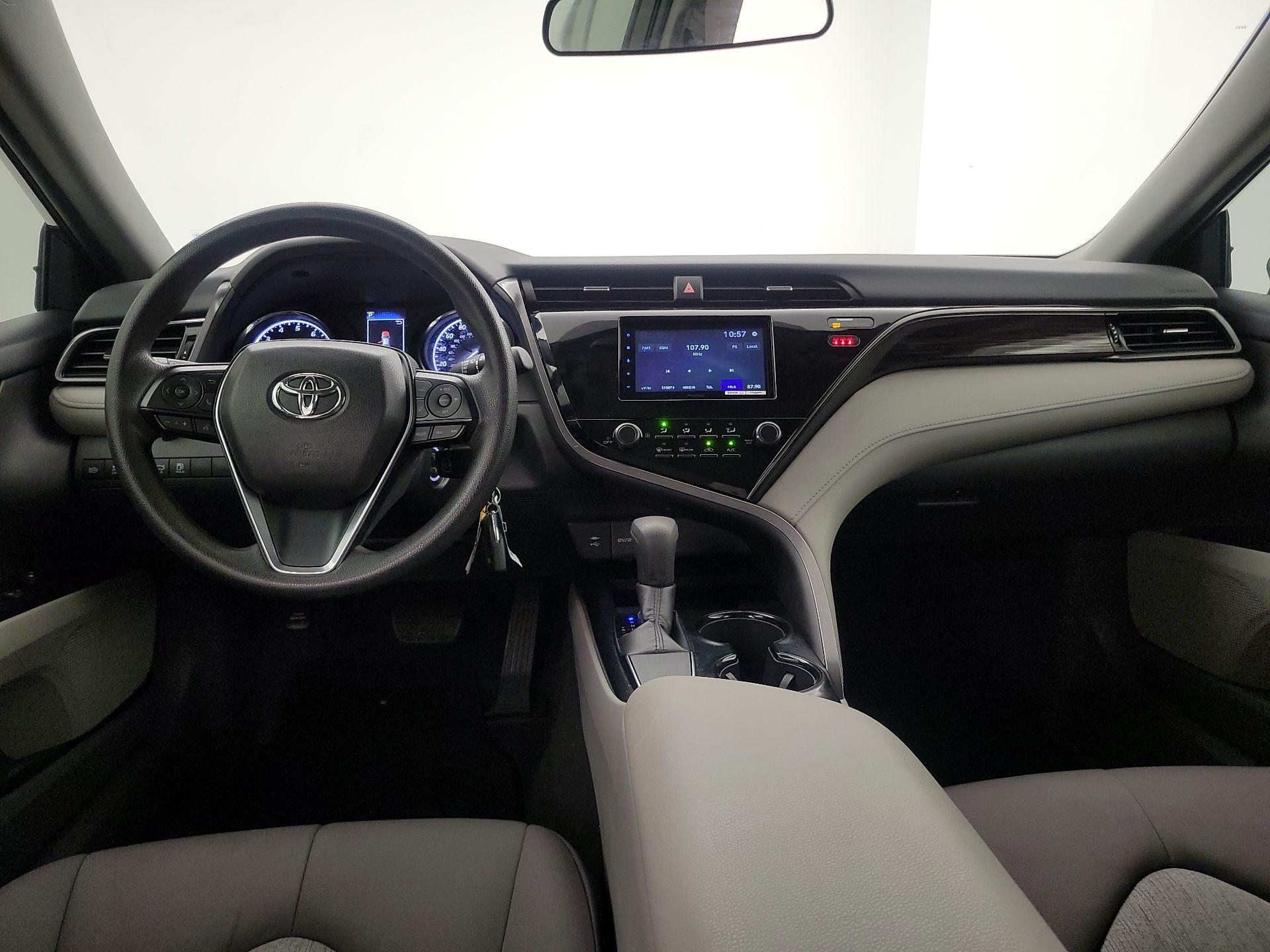 Thumbnail: 2019 Toyota Camry - 9