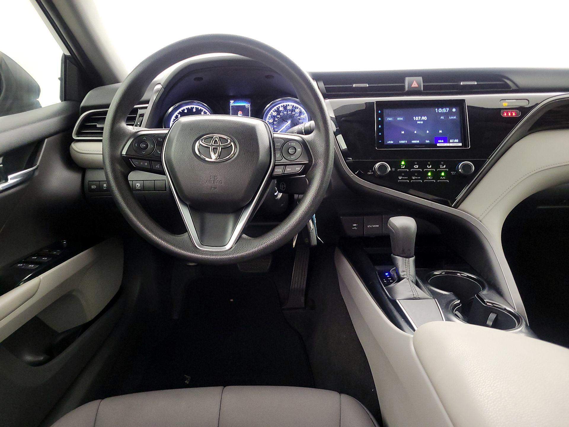 Thumbnail: 2019 Toyota Camry - 10