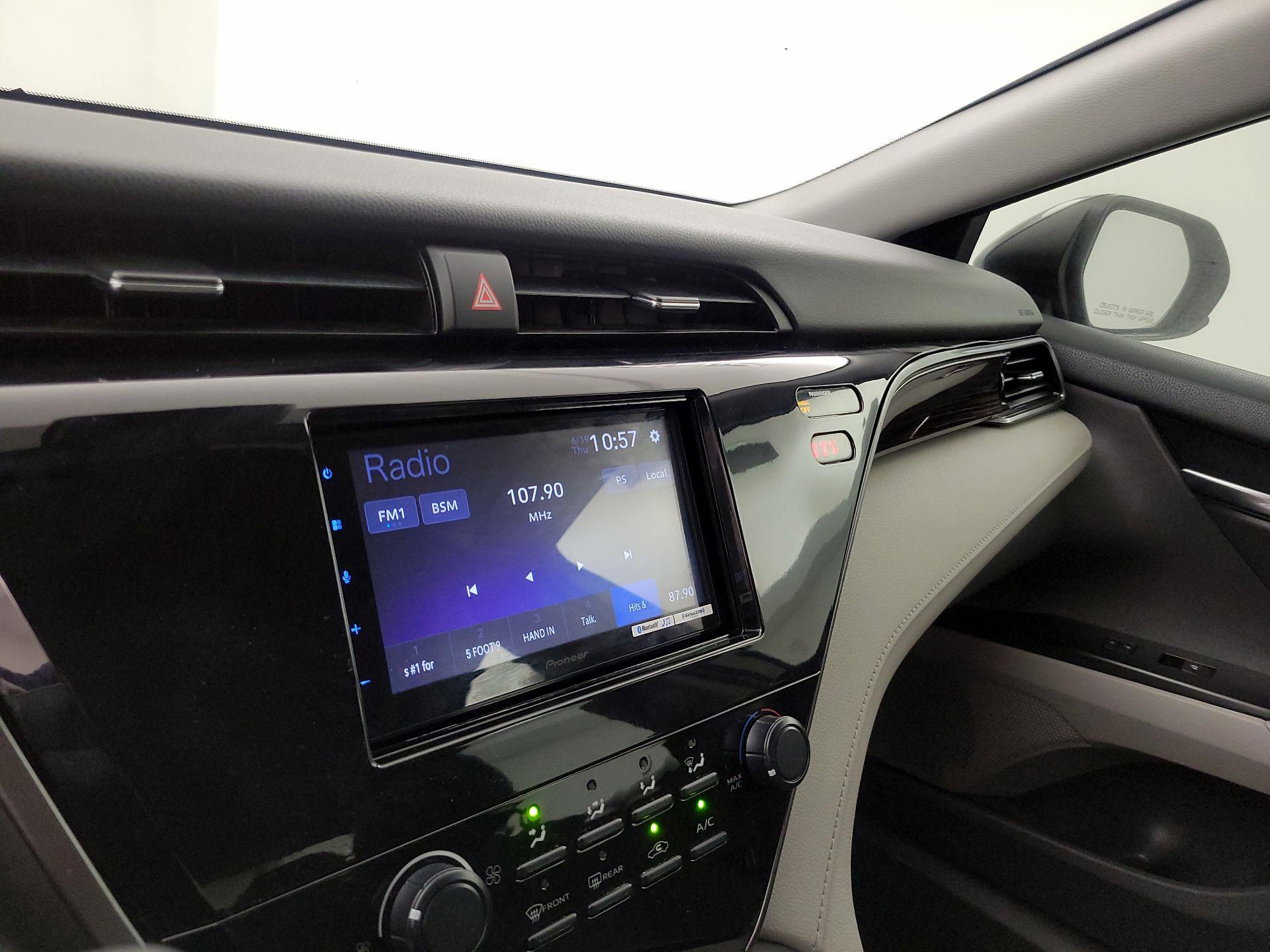 Thumbnail: 2019 Toyota Camry - 15