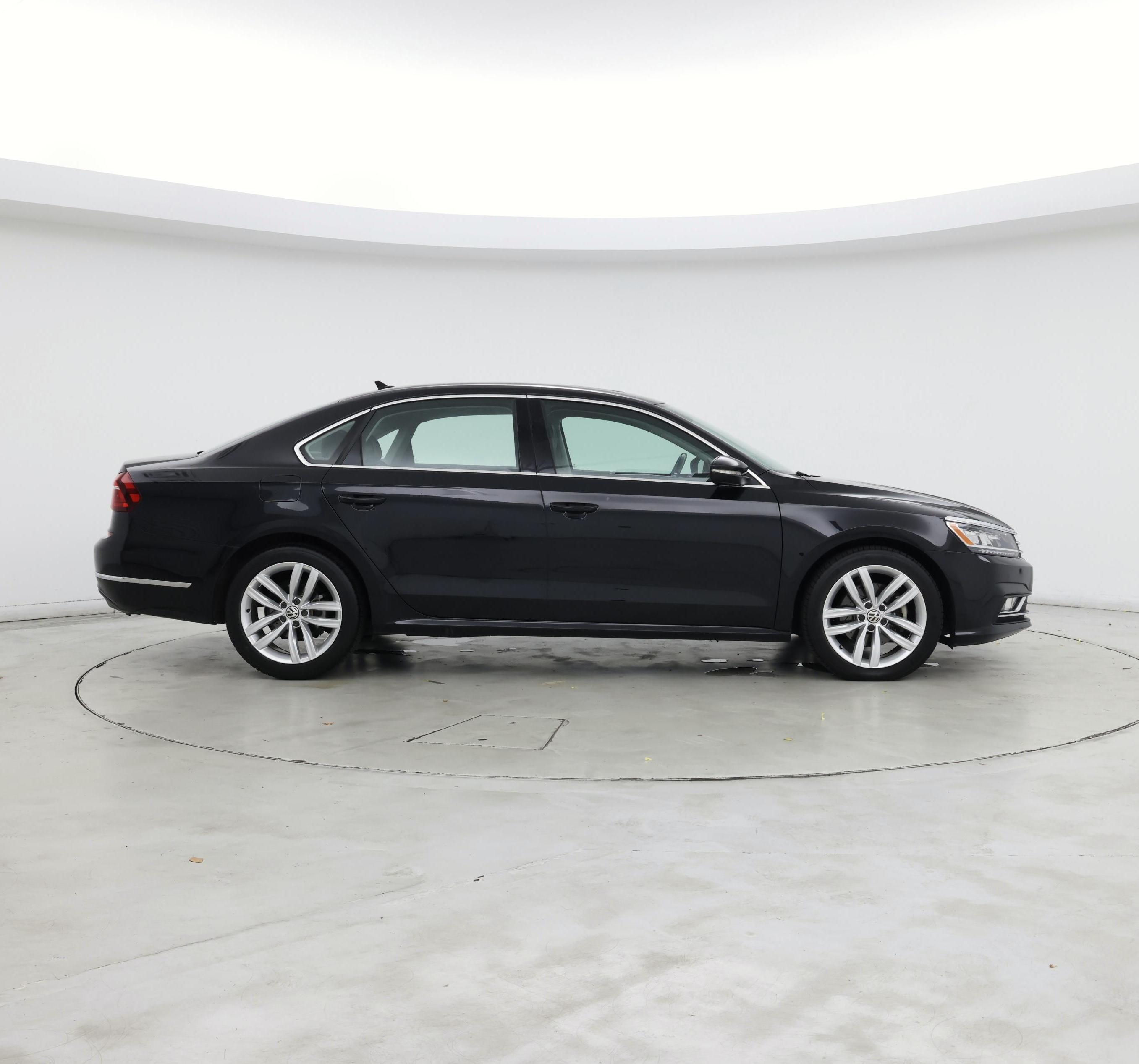 Thumbnail: 2018 Volkswagen Passat - 7