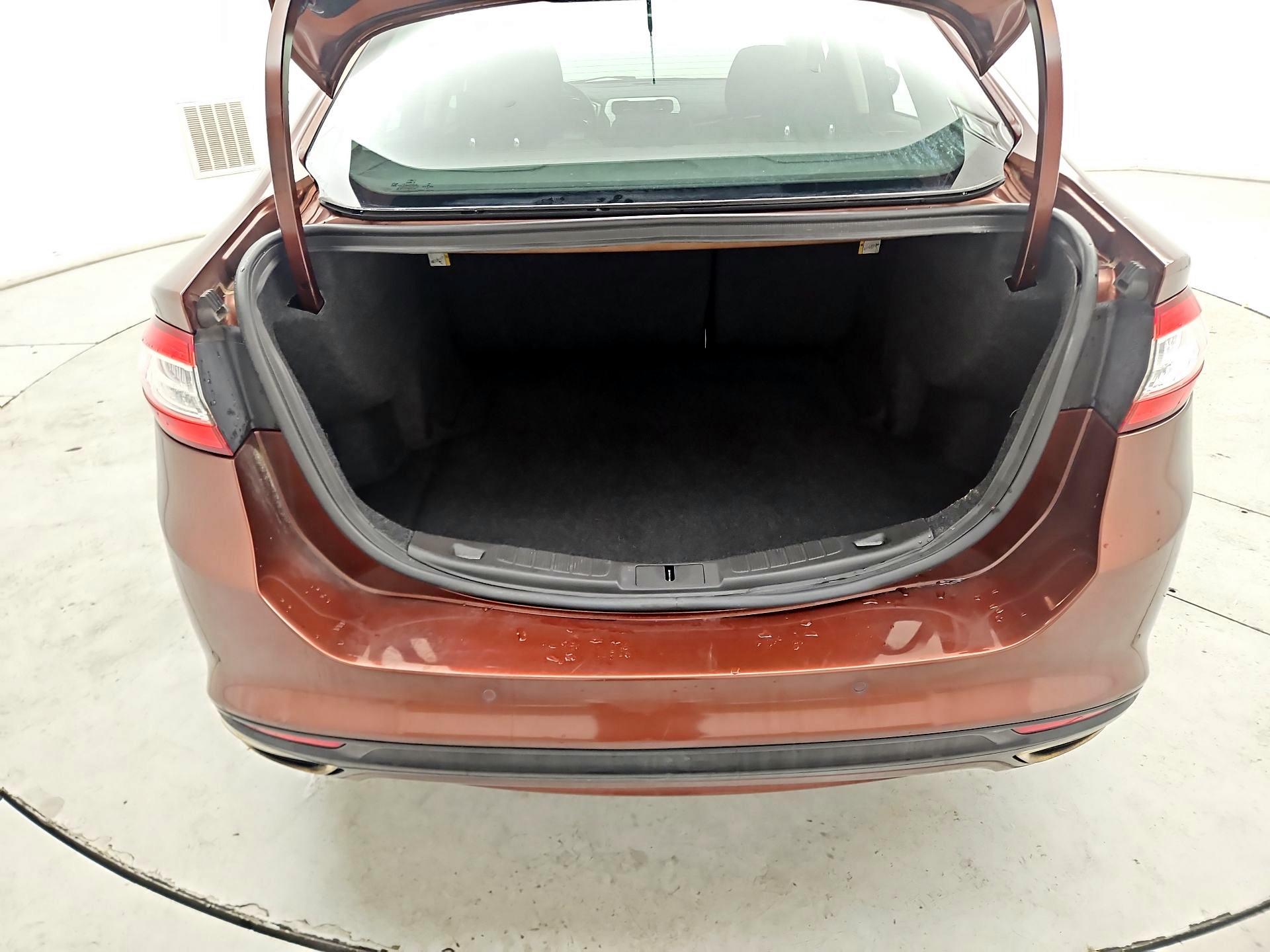 Thumbnail: 2016 Ford Fusion - 20