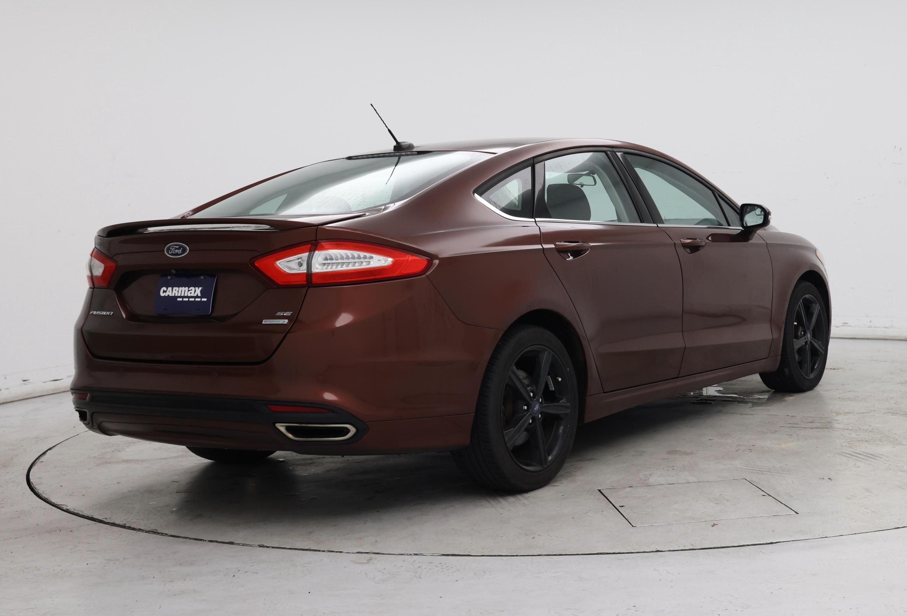 Thumbnail: 2016 Ford Fusion - 8