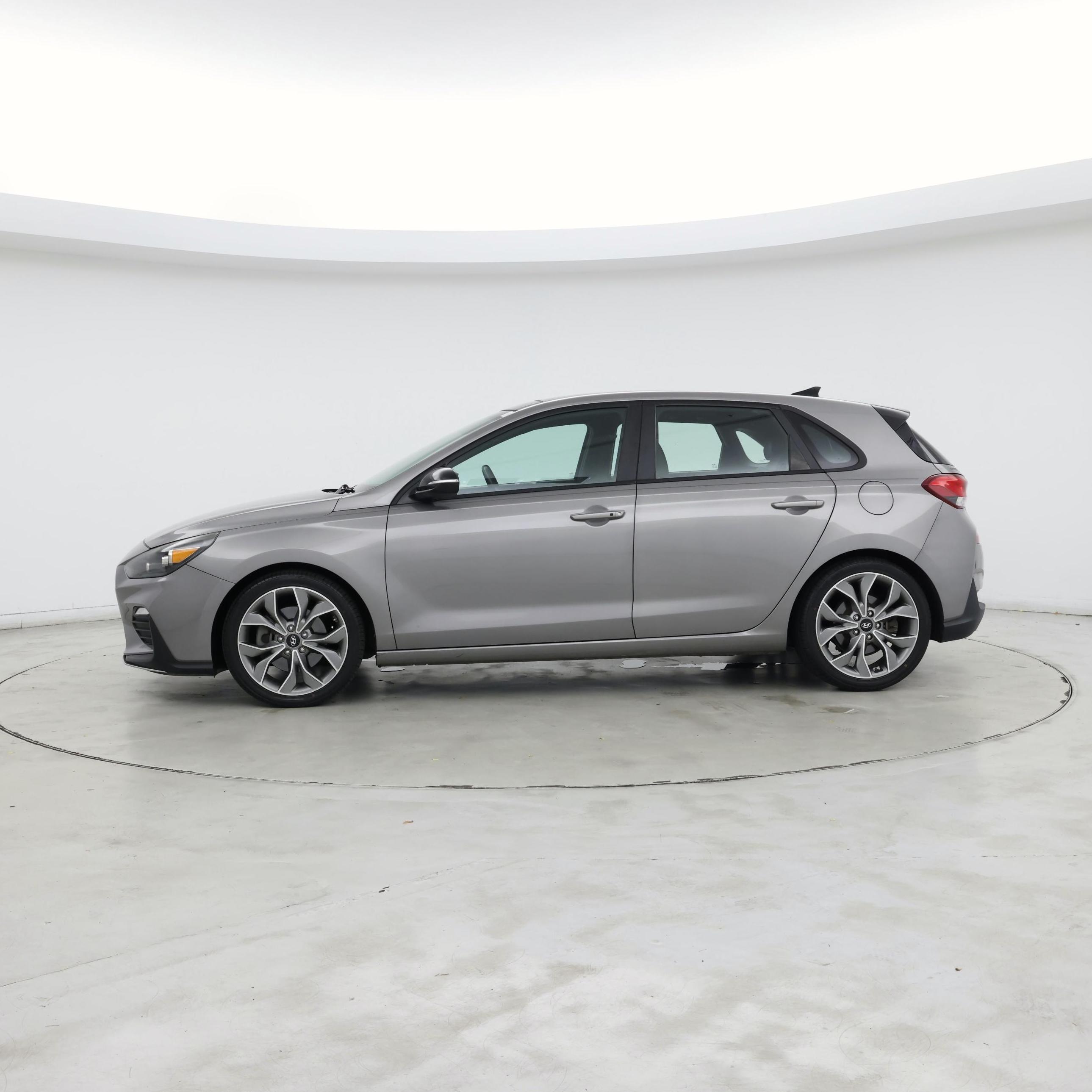 Thumbnail: 2020 Hyundai Elantra - 3