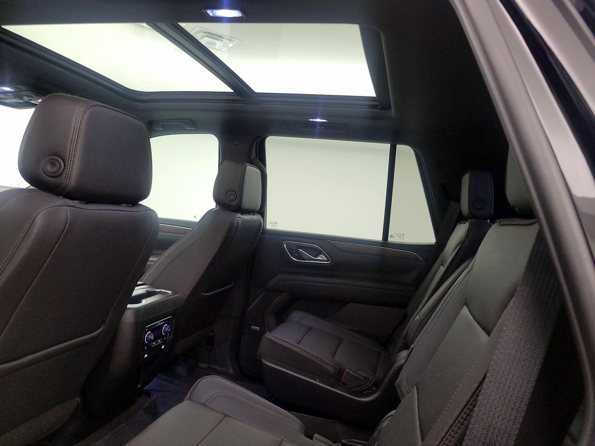 Thumbnail: 2023 Chevrolet Tahoe - 20