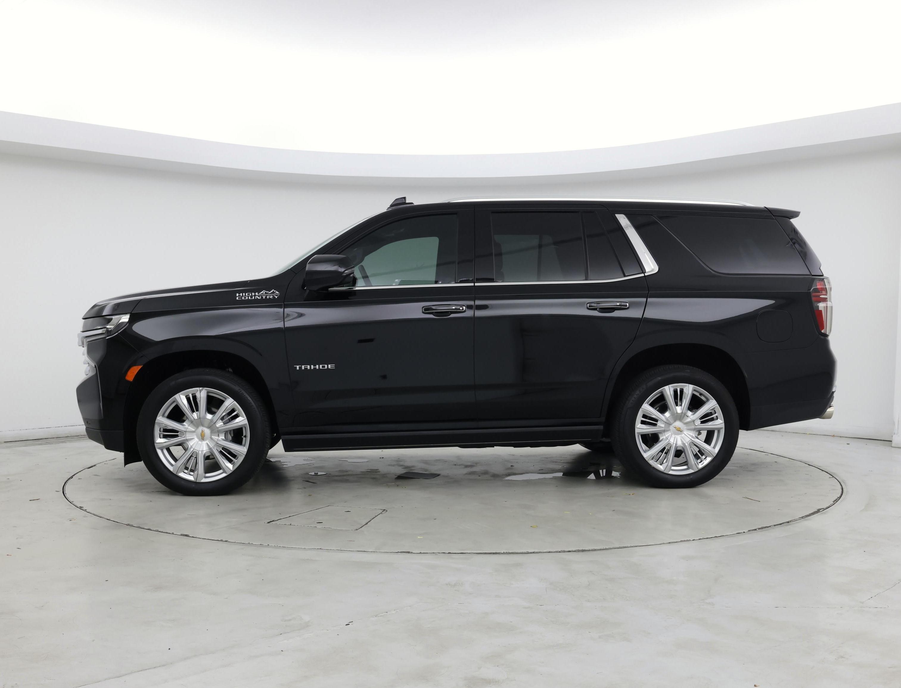 Thumbnail: 2023 Chevrolet Tahoe - 3