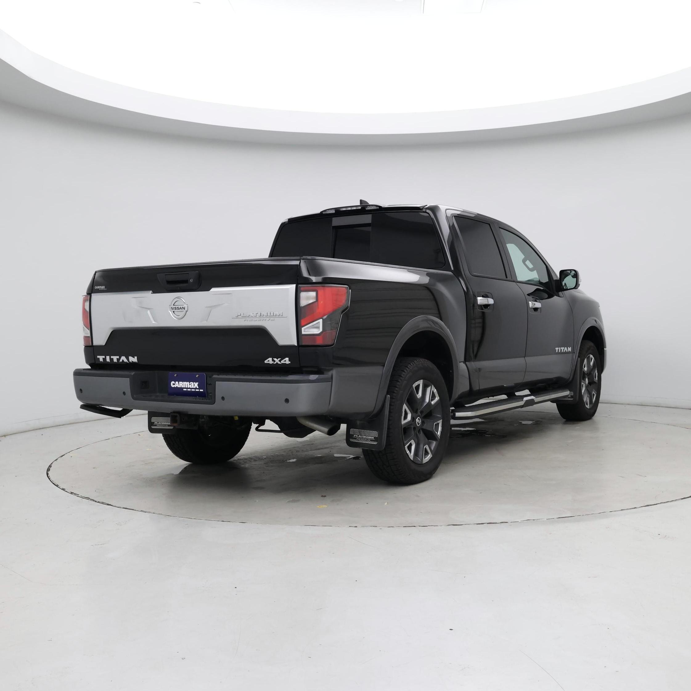 Thumbnail: 2022 Nissan Titan - 8