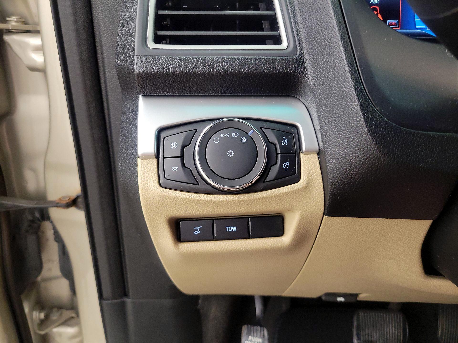 Thumbnail: 2017 Ford Explorer - 13