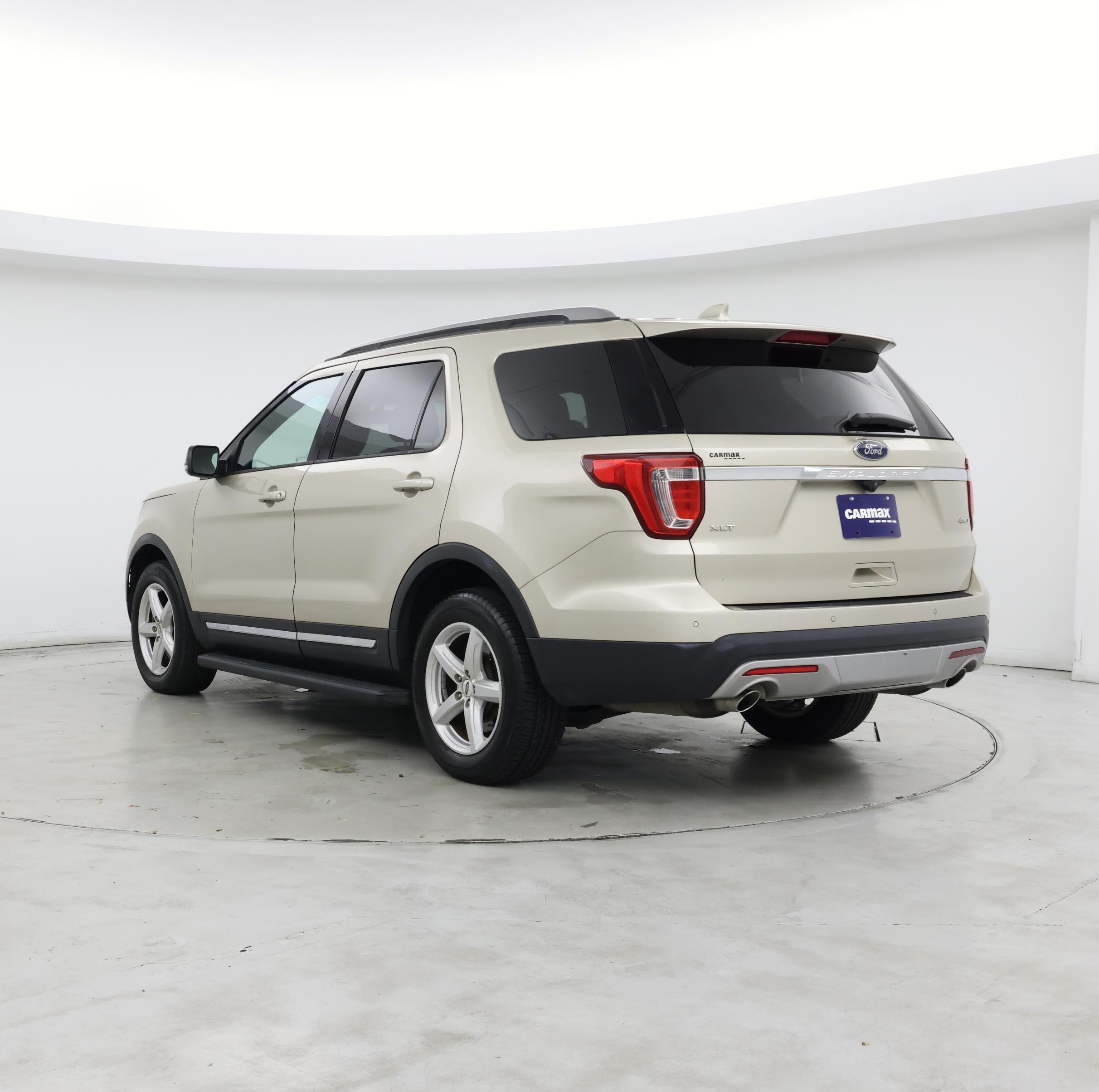 Thumbnail: 2017 Ford Explorer - 2
