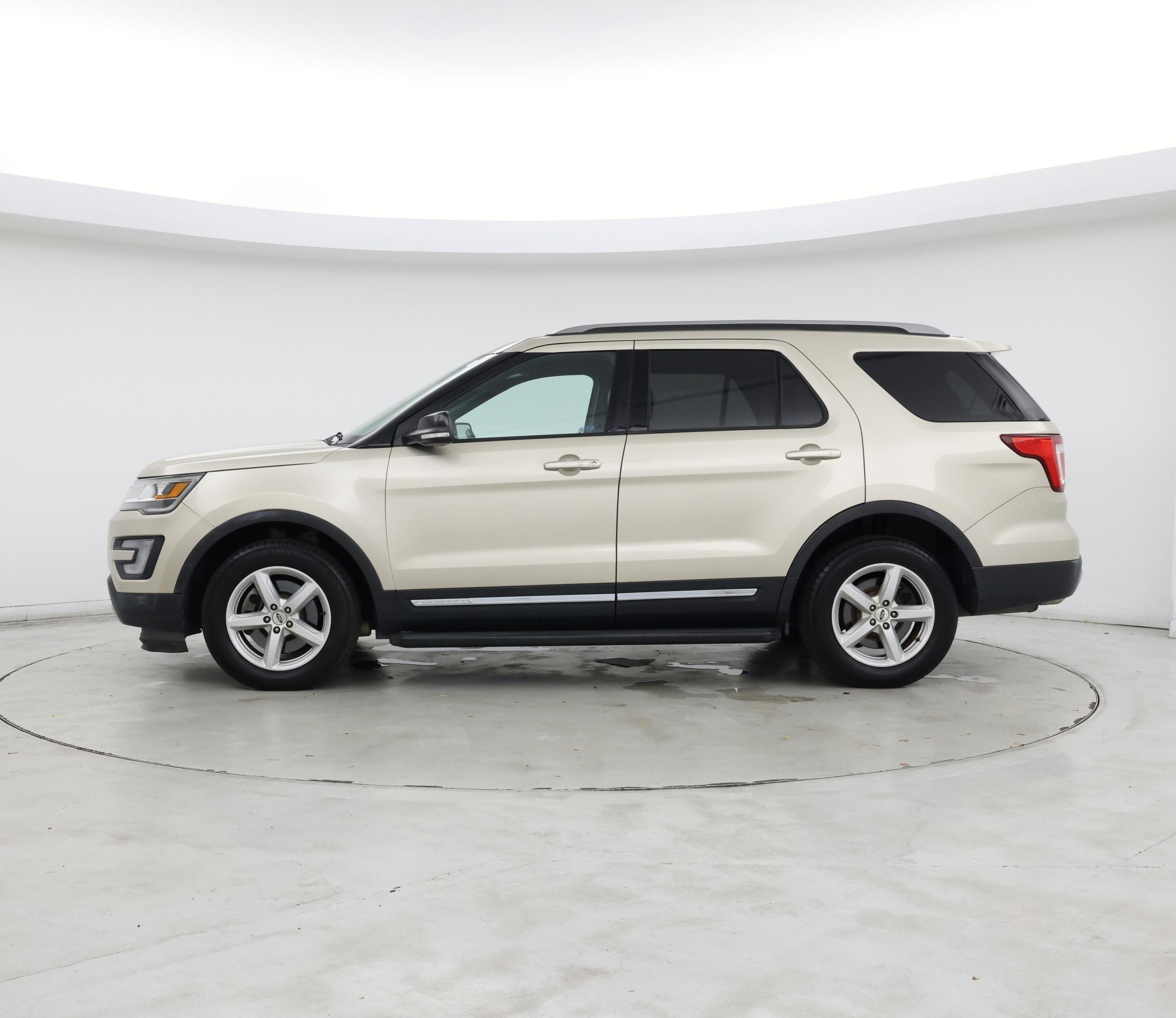 Thumbnail: 2017 Ford Explorer - 3
