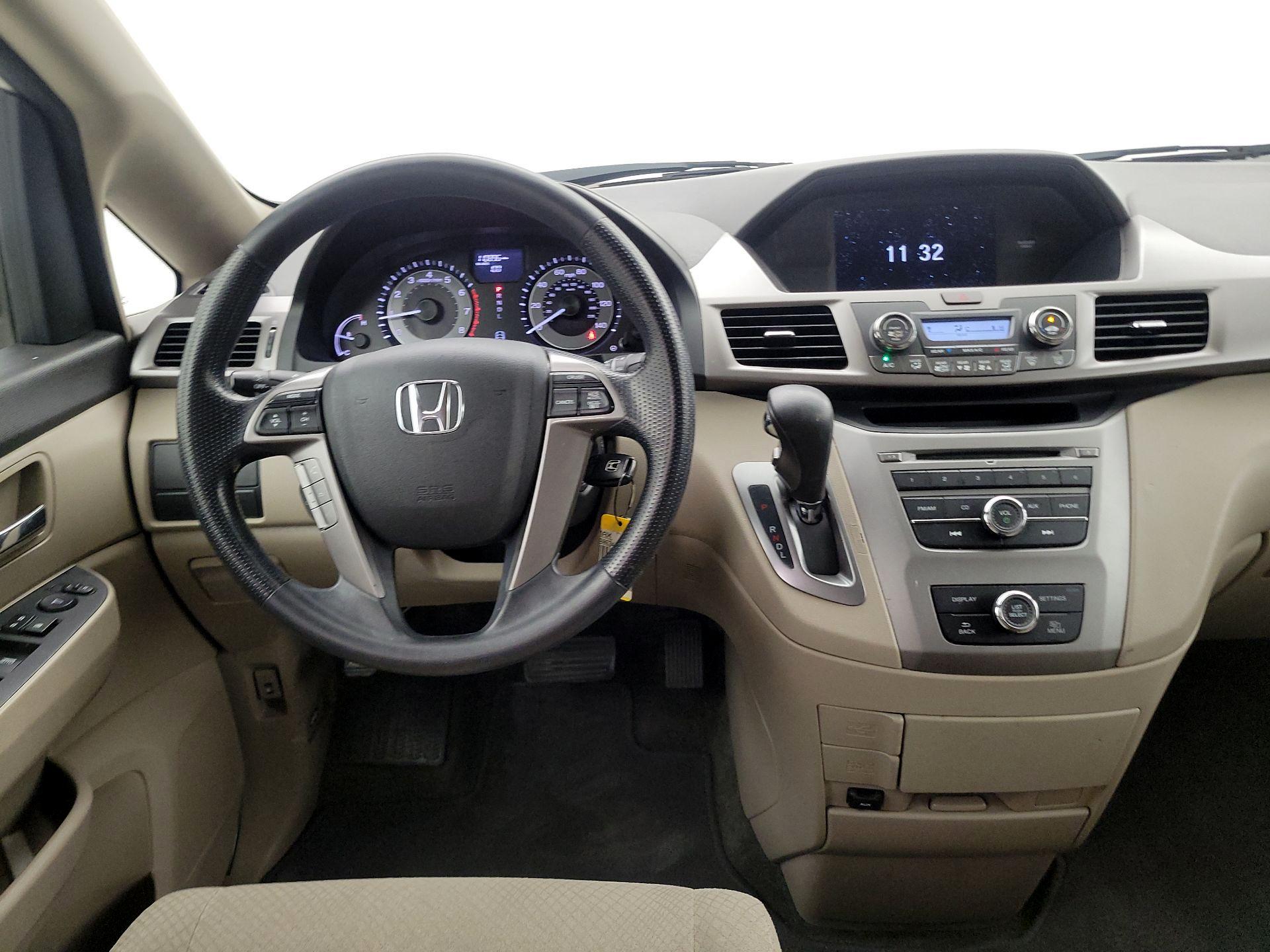 Thumbnail: 2016 Honda Odyssey - 10