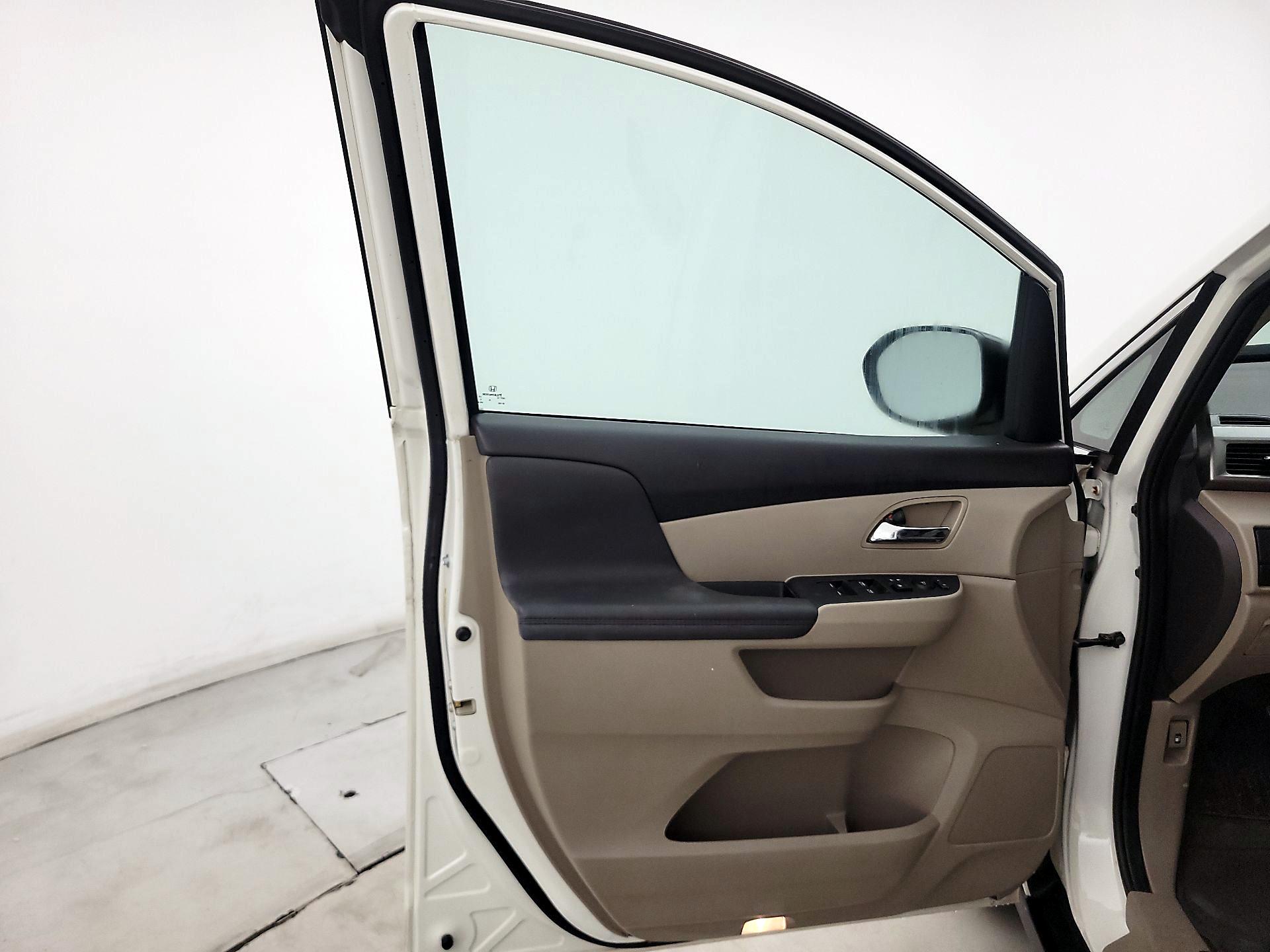 Thumbnail: 2016 Honda Odyssey - 12