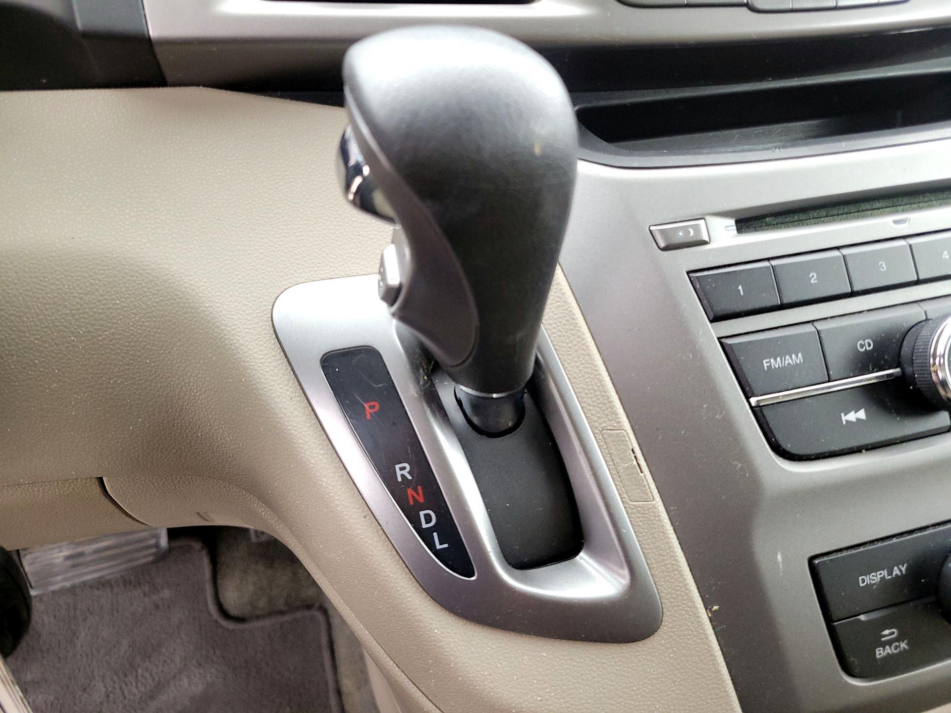 Thumbnail: 2016 Honda Odyssey - 17