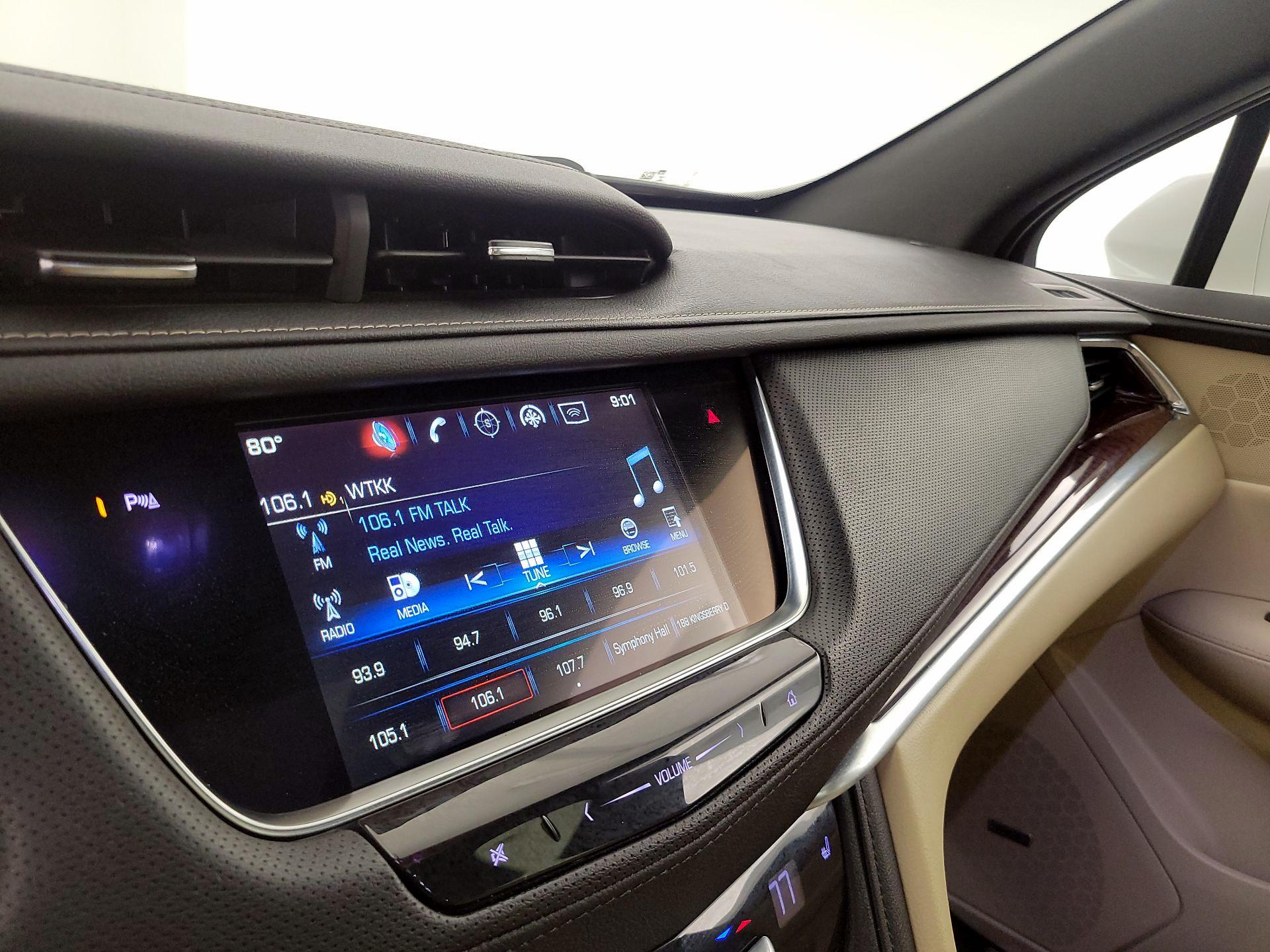Thumbnail: 2019 Cadillac XT5 - 16