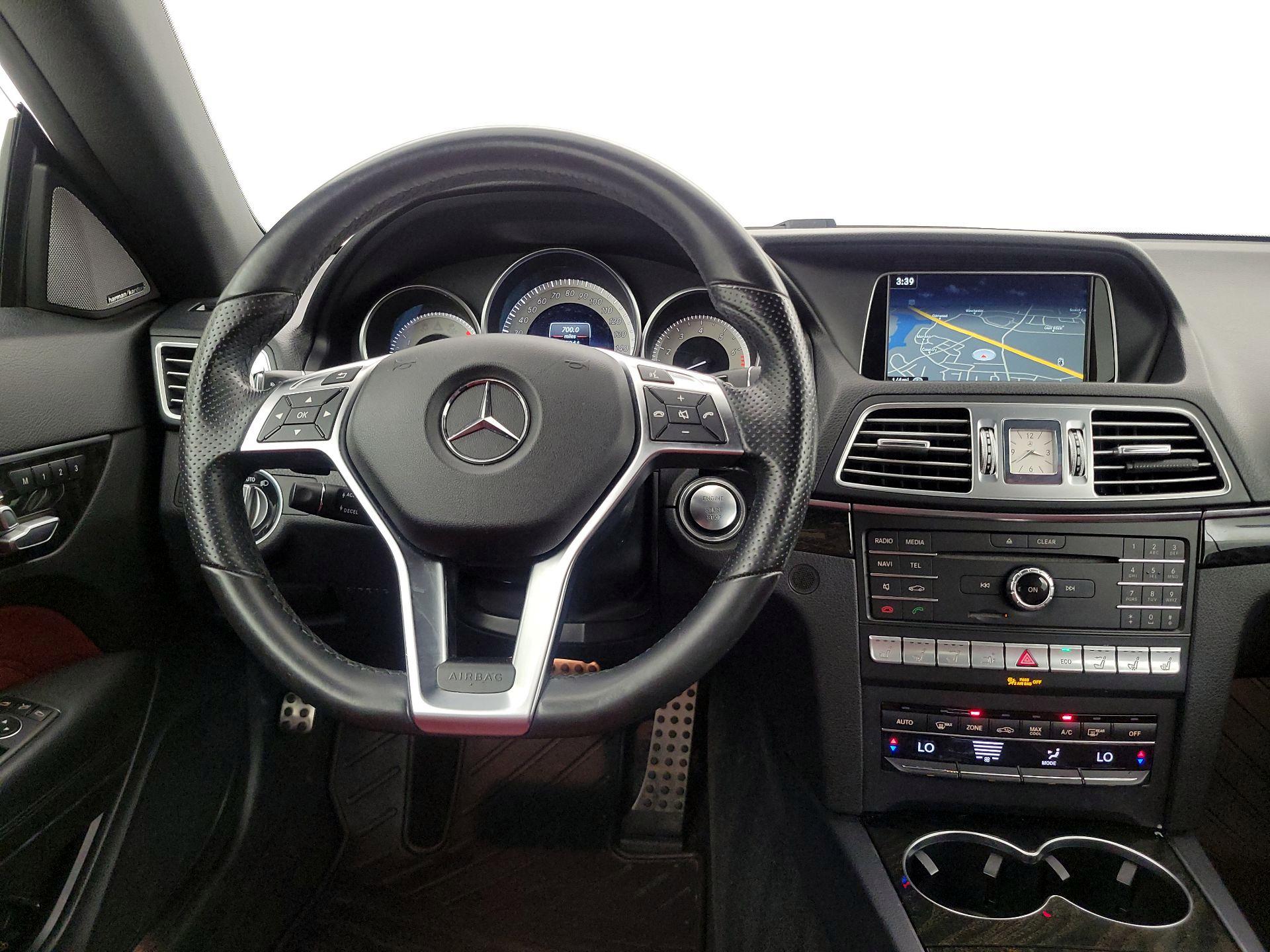 Thumbnail: 2016 Mercedes-Benz E-Class - 10