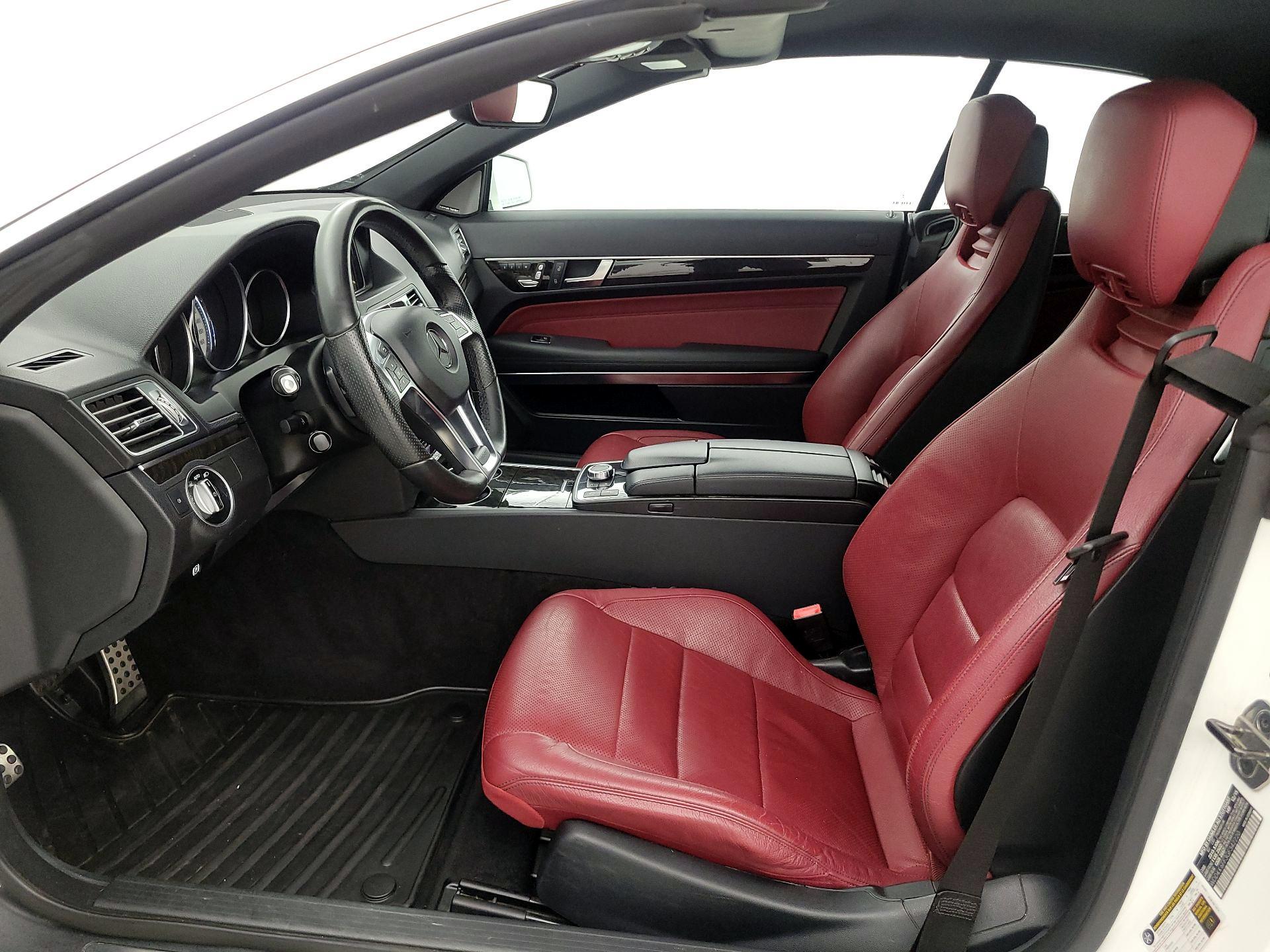 Thumbnail: 2016 Mercedes-Benz E-Class - 11