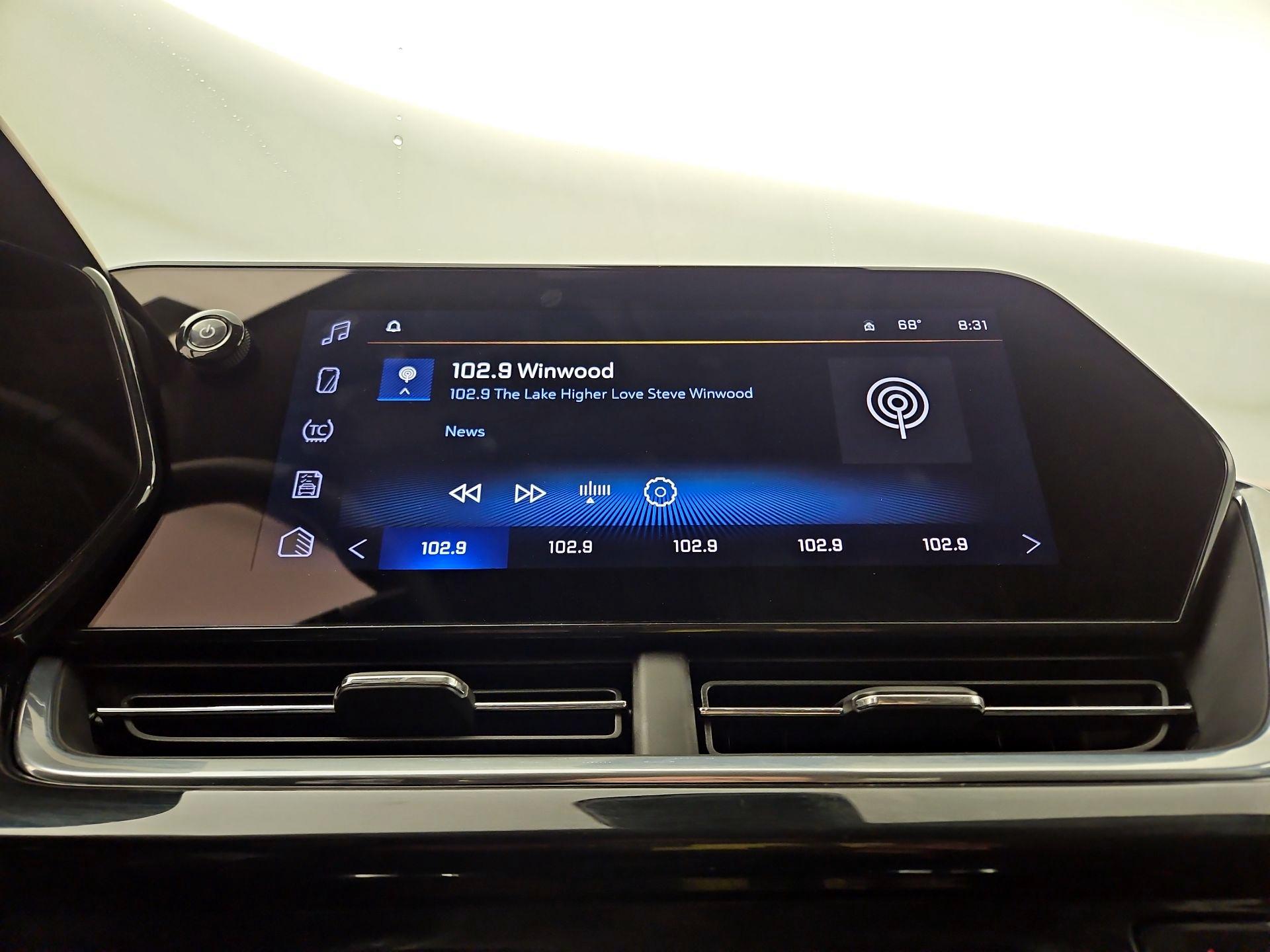 Thumbnail: 2024 Chevrolet Trax - 15