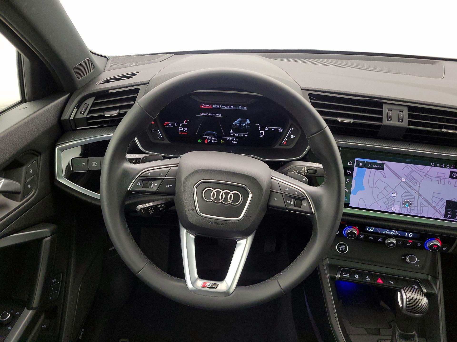 Thumbnail: 2023 Audi Q3 - 10