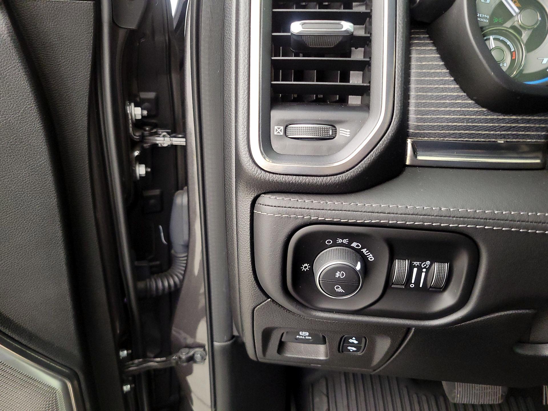 Thumbnail: 2019 RAM 1500 - 13