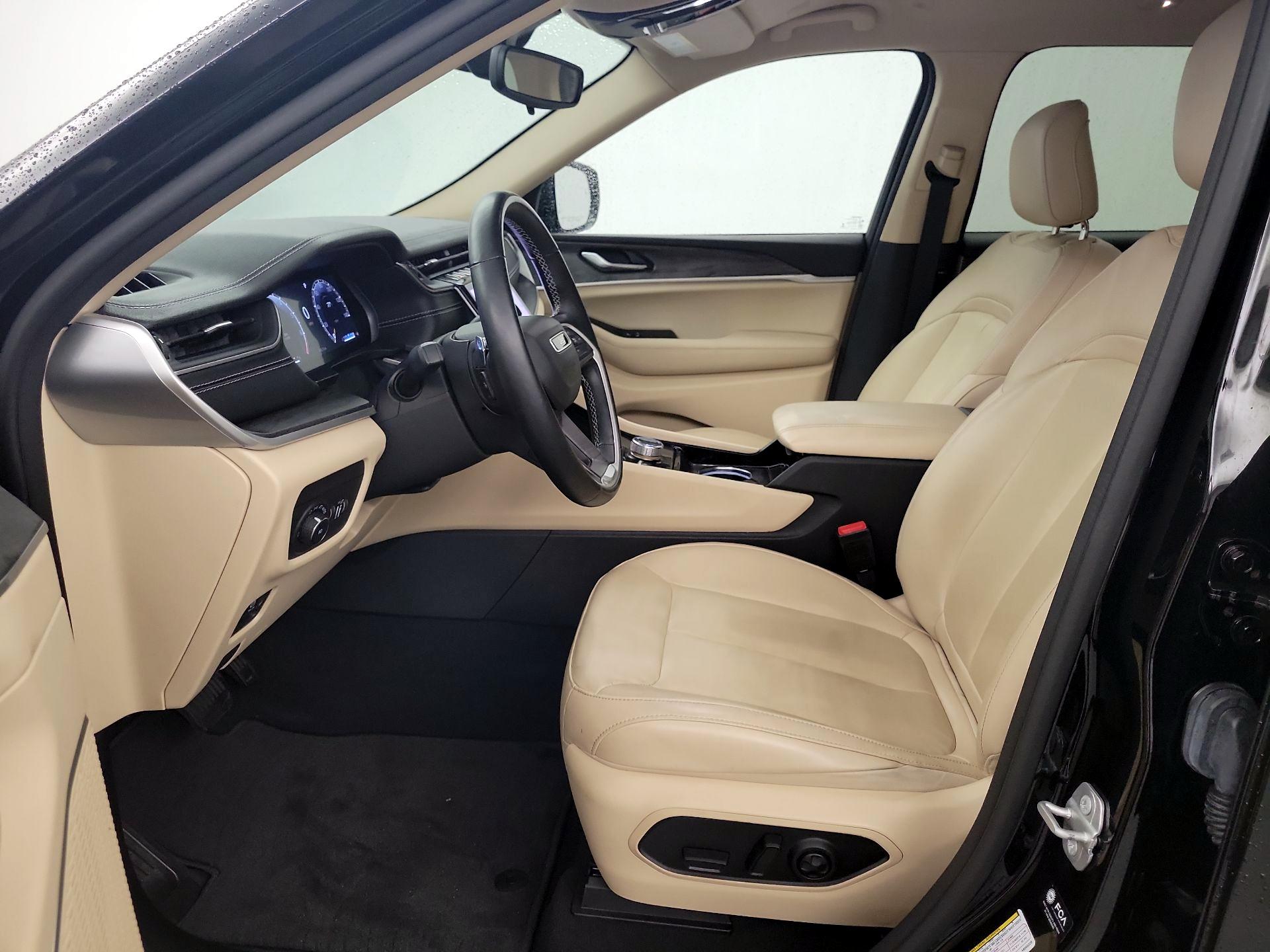 Thumbnail: 2022 Jeep Grand Cherokee L - 11