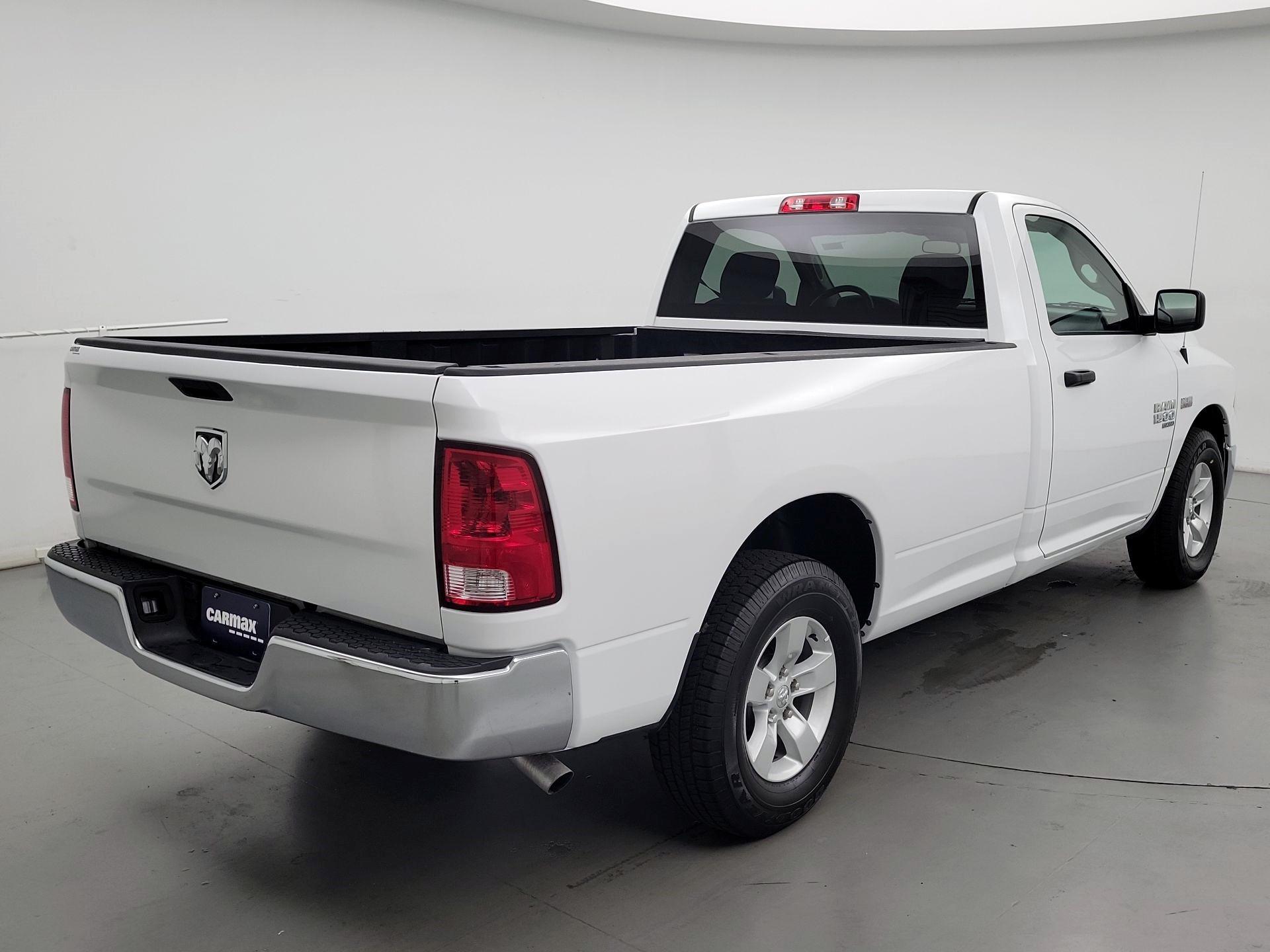Thumbnail: 2020 RAM 1500 Classic - 5