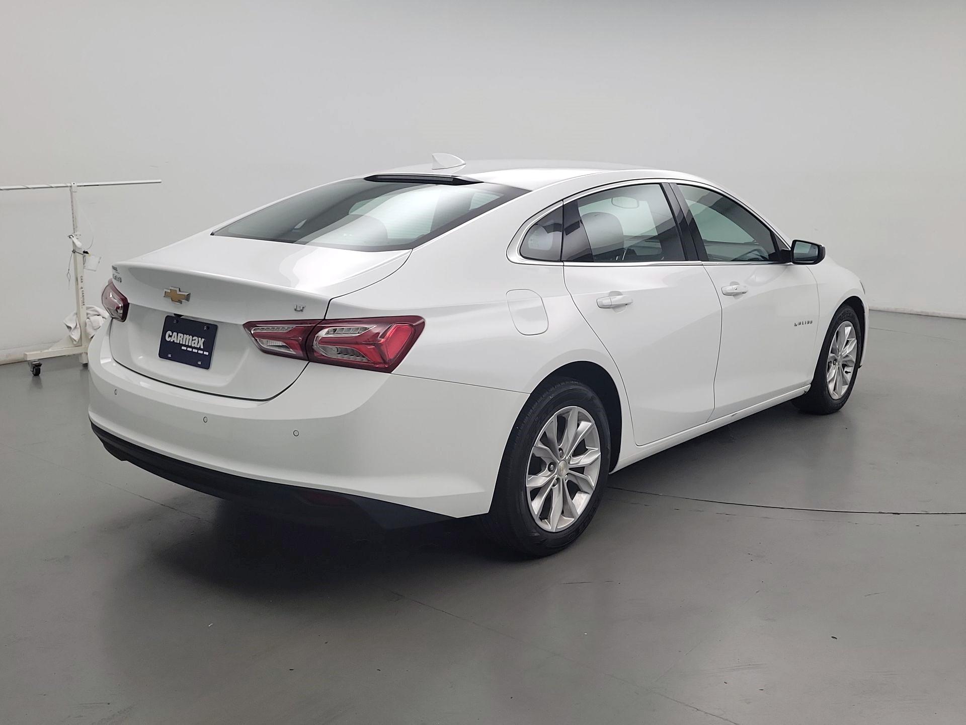 Thumbnail: 2021 Chevrolet Malibu - 5