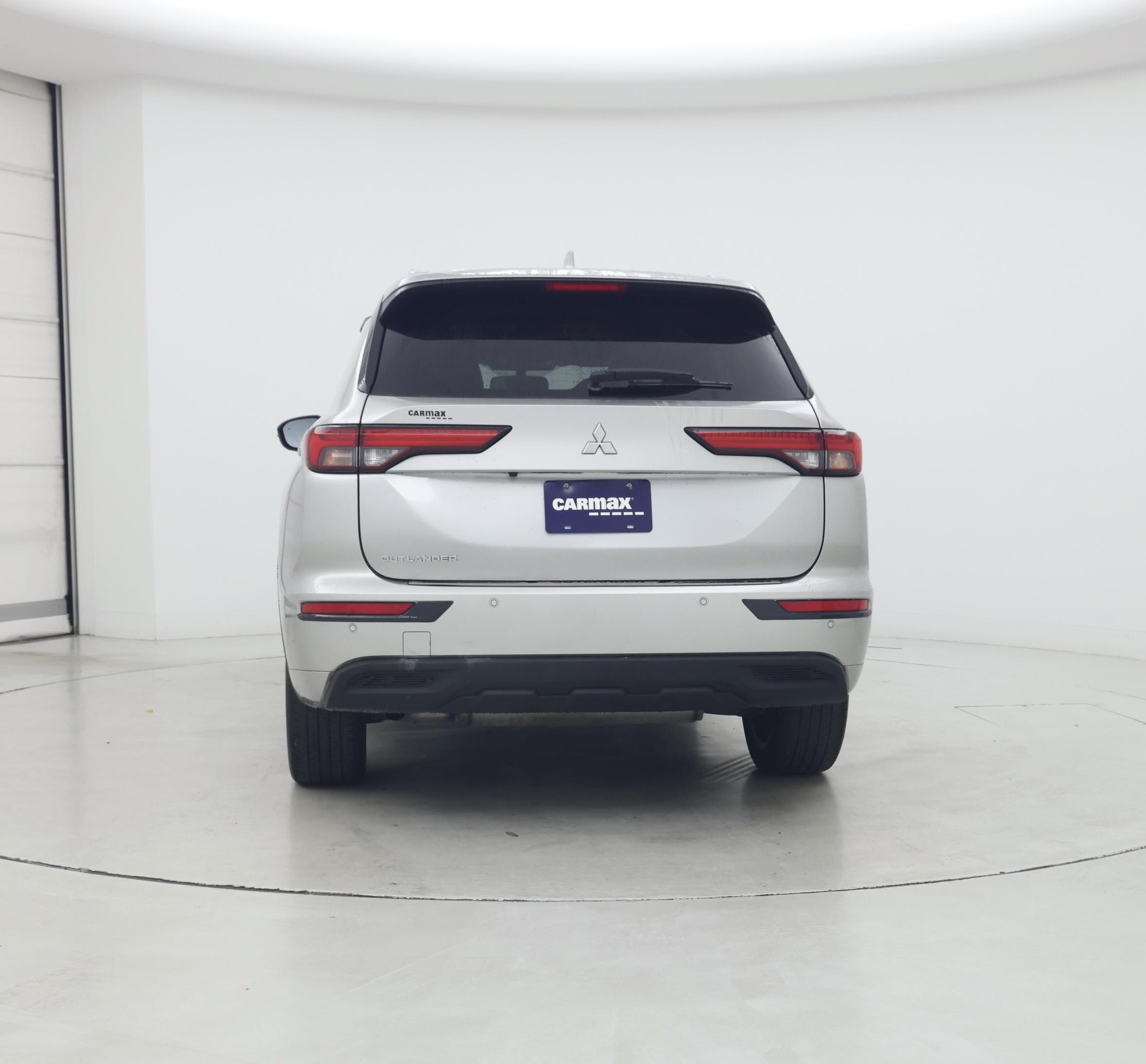 Thumbnail: 2022 Mitsubishi Outlander - 6