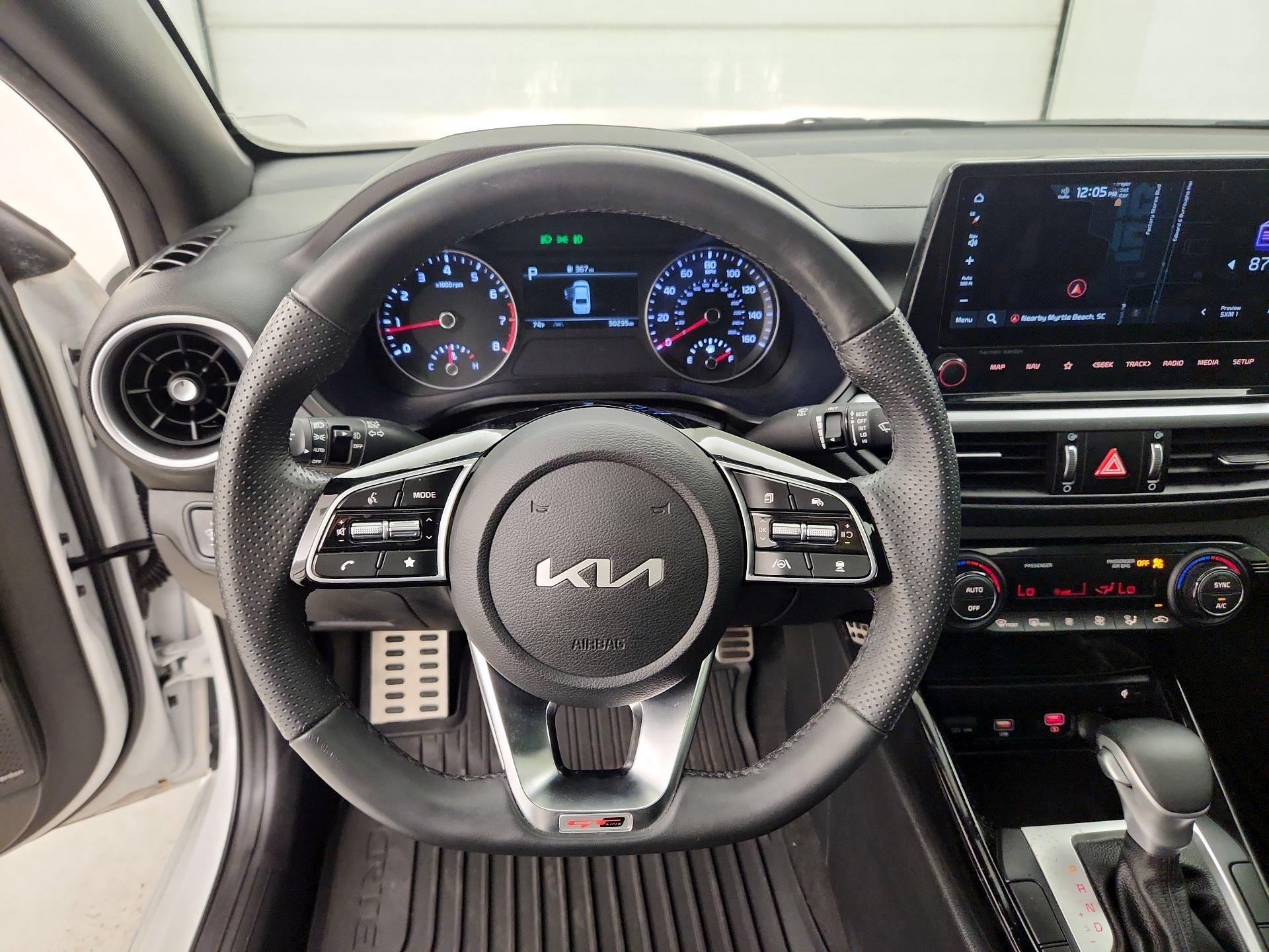 Thumbnail: 2023 Kia Forte - 10
