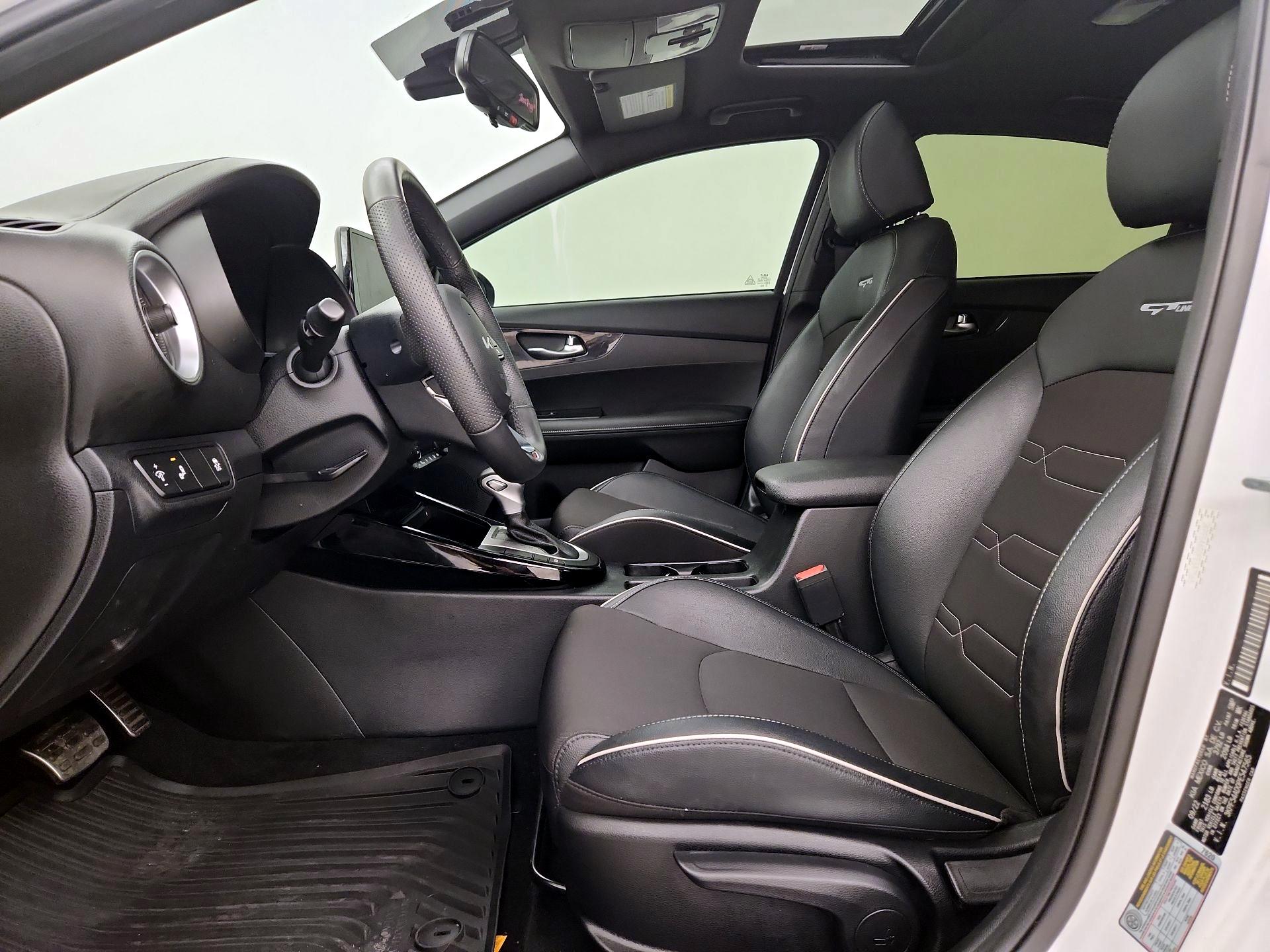 Thumbnail: 2023 Kia Forte - 11