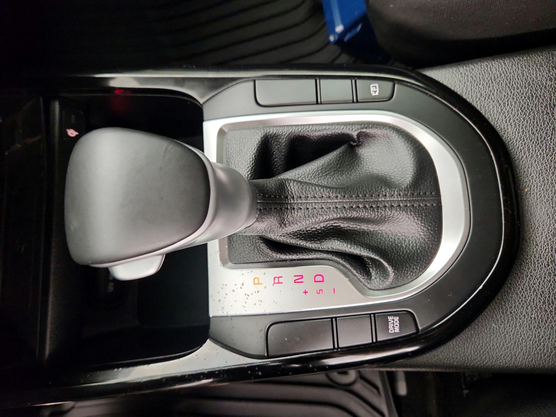 Thumbnail: 2023 Kia Forte - 18
