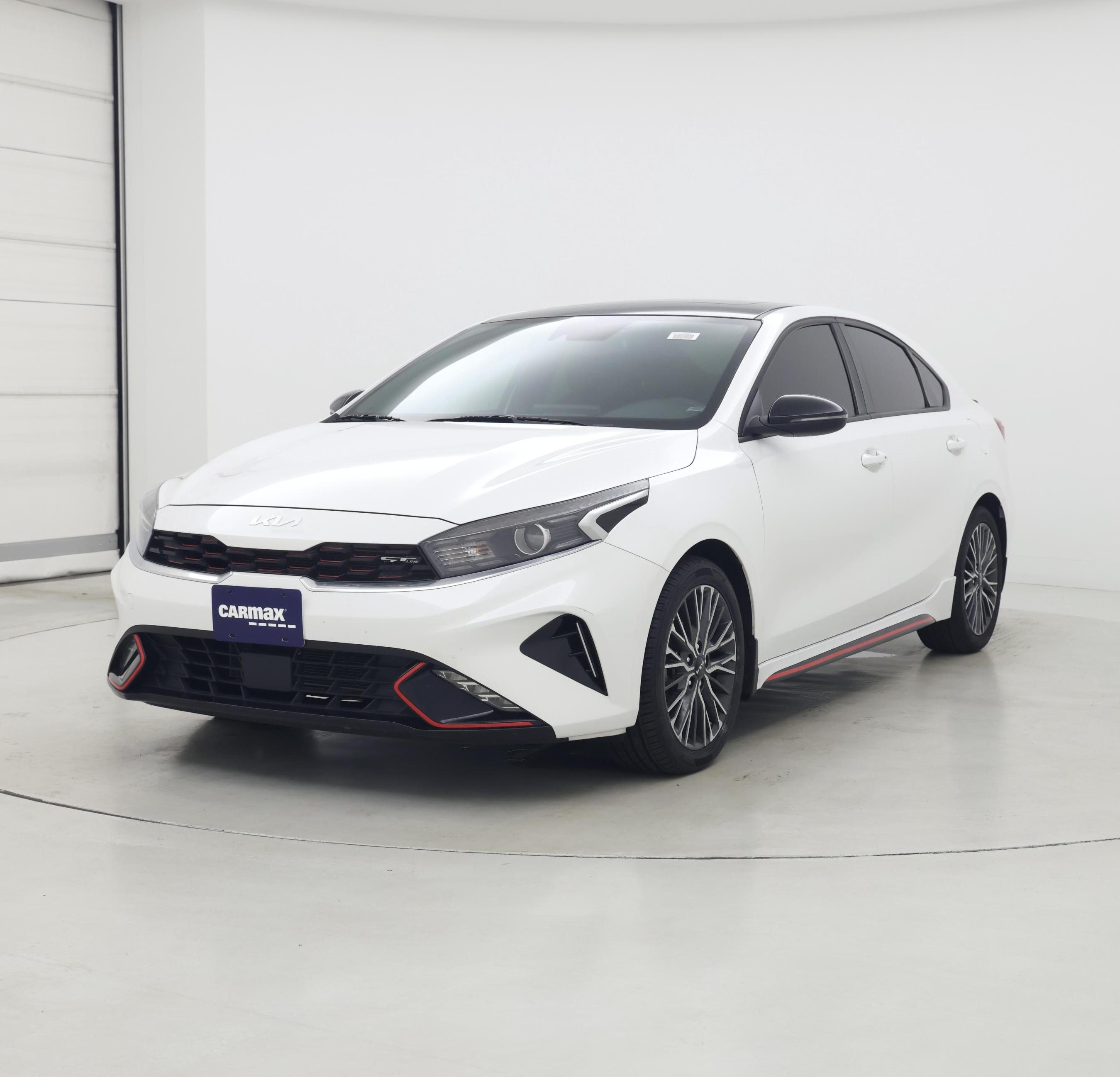 Thumbnail: 2023 Kia Forte - 4