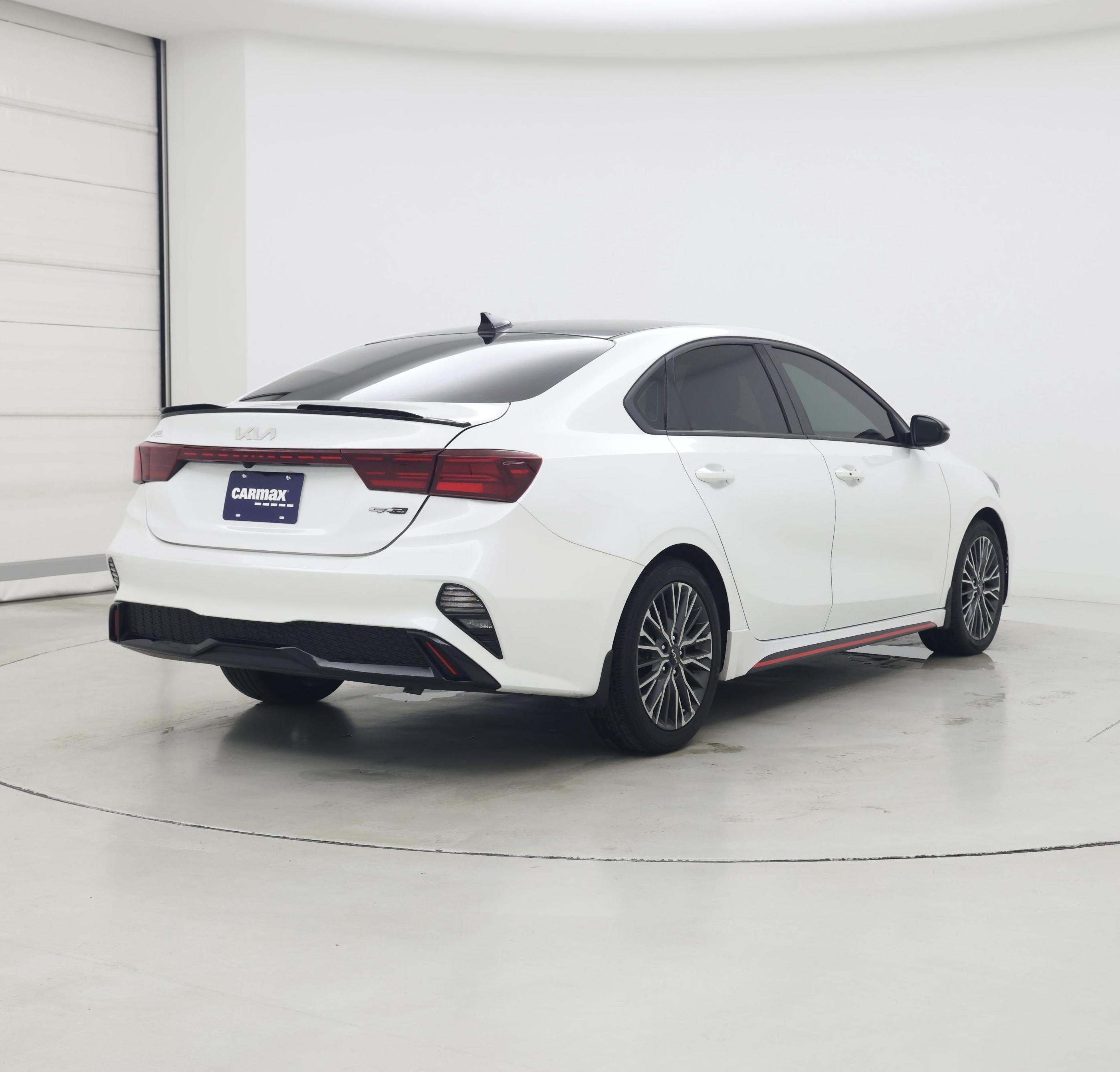Thumbnail: 2023 Kia Forte - 8