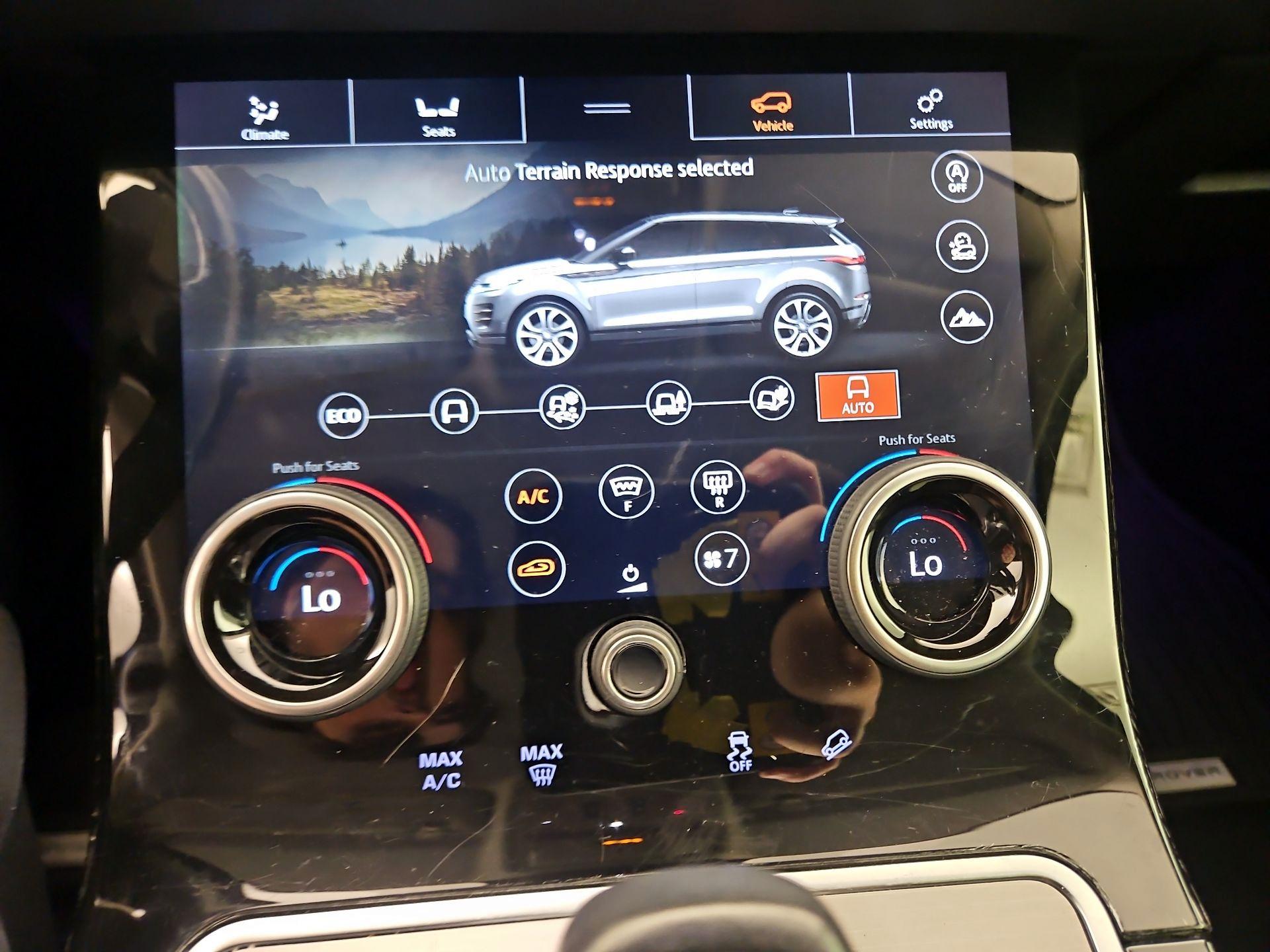 Thumbnail: 2020 Land Rover Range Rover Evoque - 17