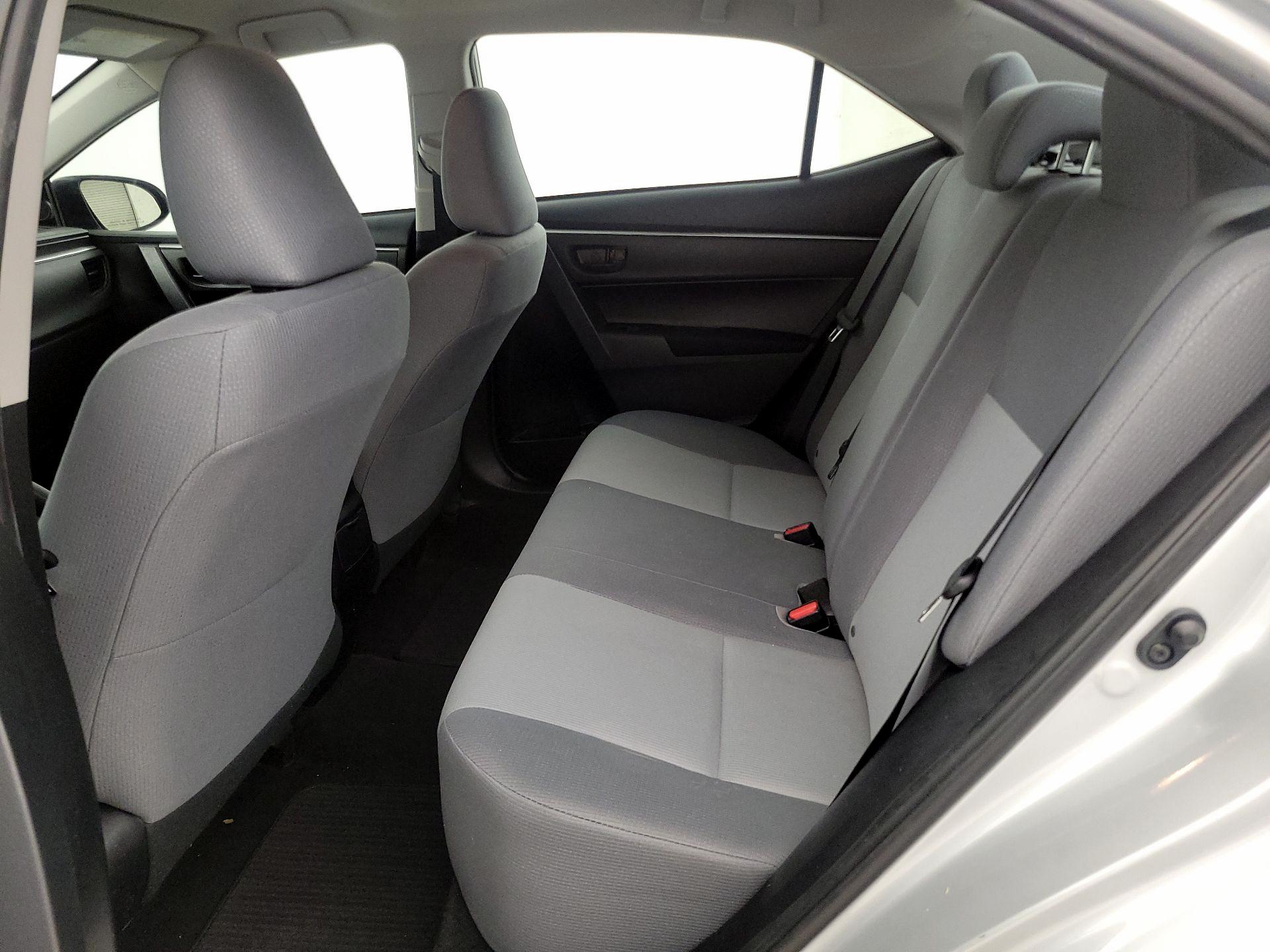 Thumbnail: 2016 Toyota Corolla - 18