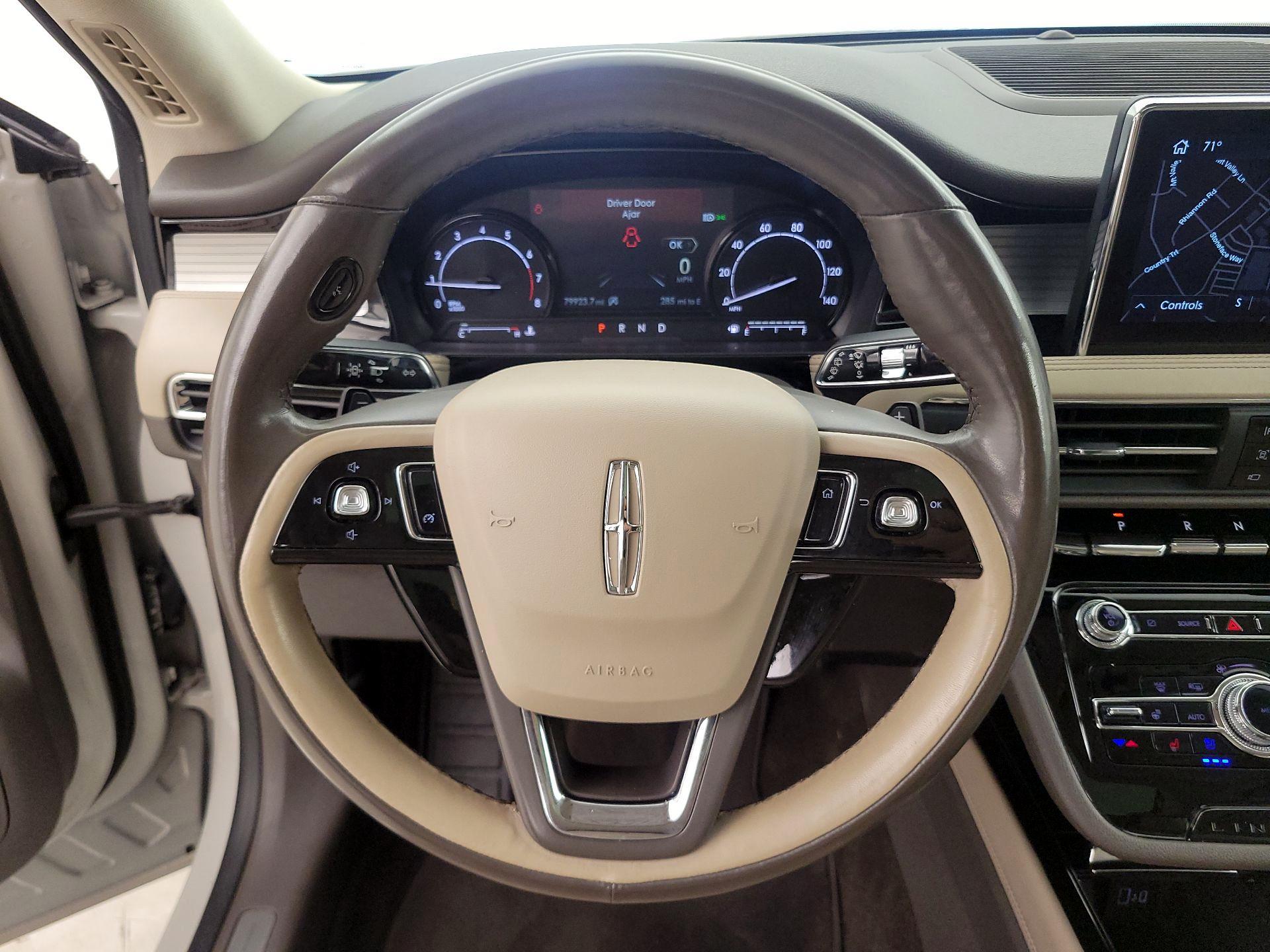 Thumbnail: 2021 Lincoln Corsair - 10