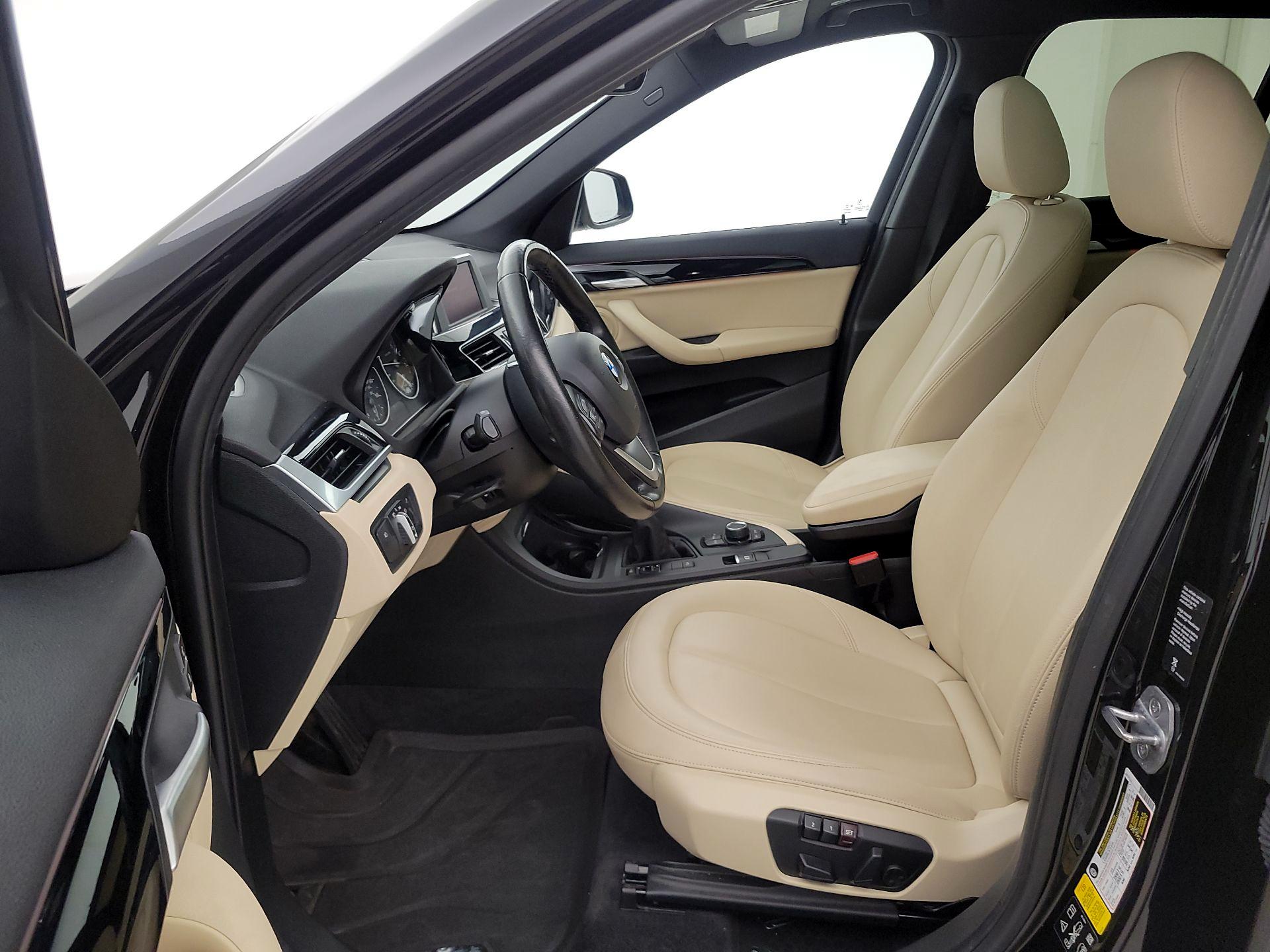 Thumbnail: 2018 BMW X1 - 11