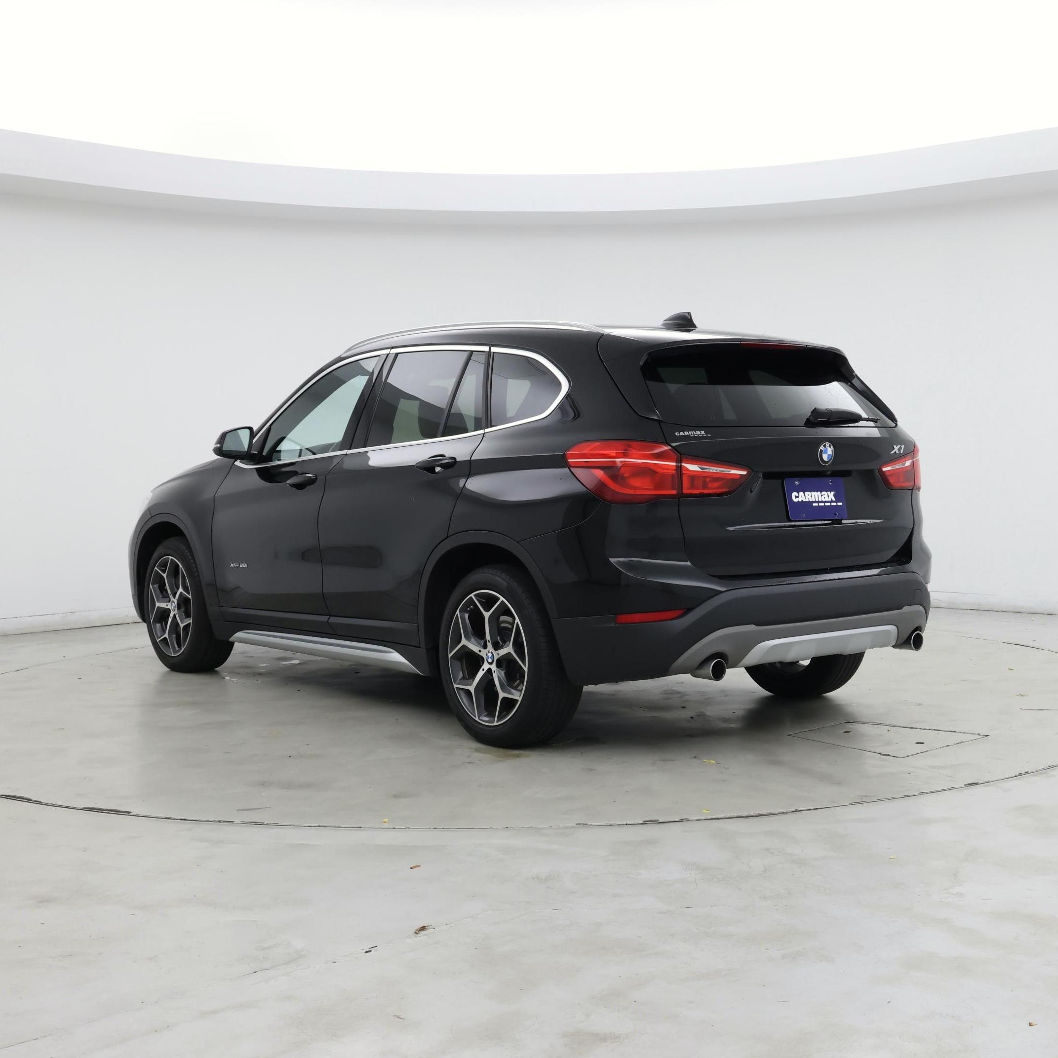 Thumbnail: 2018 BMW X1 - 2