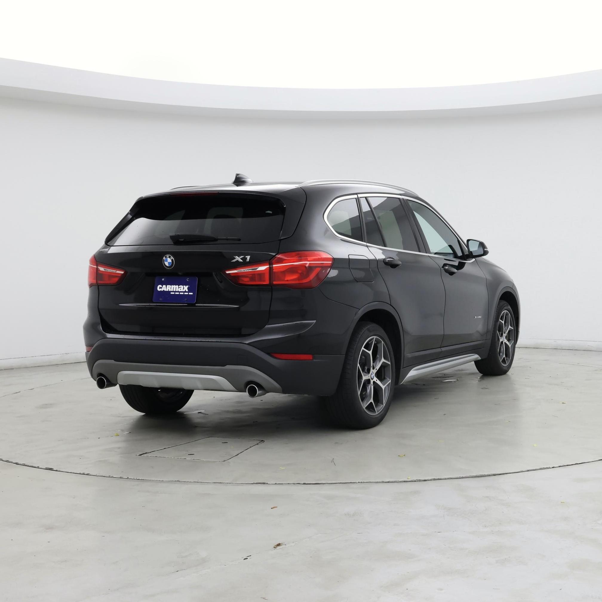 Thumbnail: 2018 BMW X1 - 8